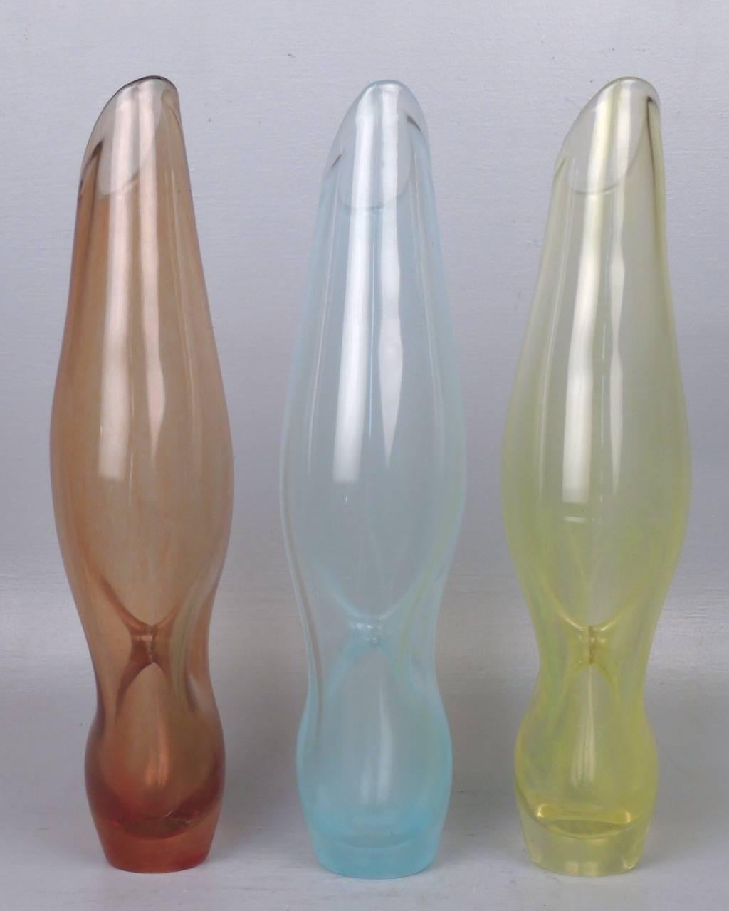 Modernistische Vasen aus „Forato“-Kunstglas von Jacqueline Terpins (Brasilianisch) im Angebot