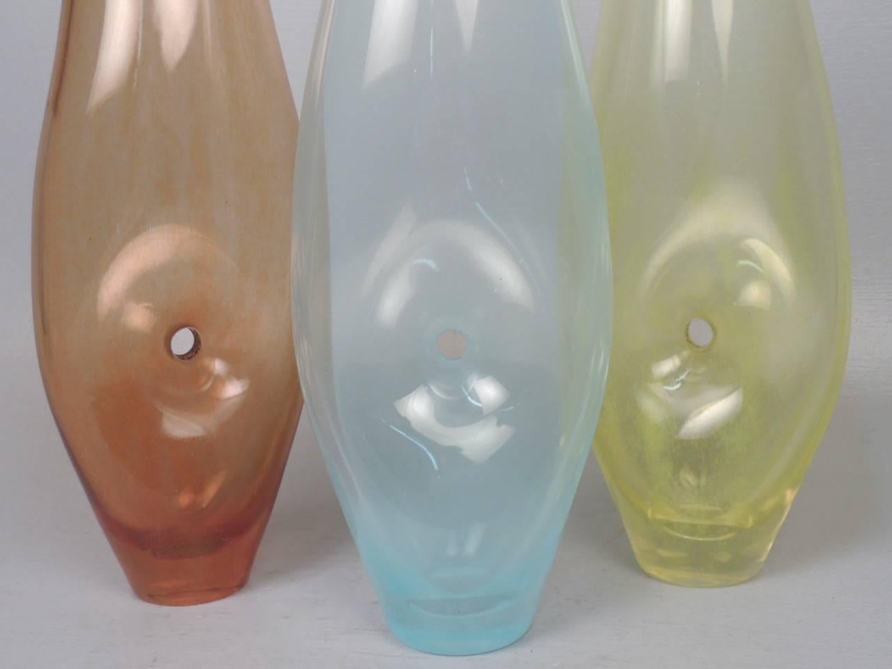 Tre vasi in vetro artistico modernista 