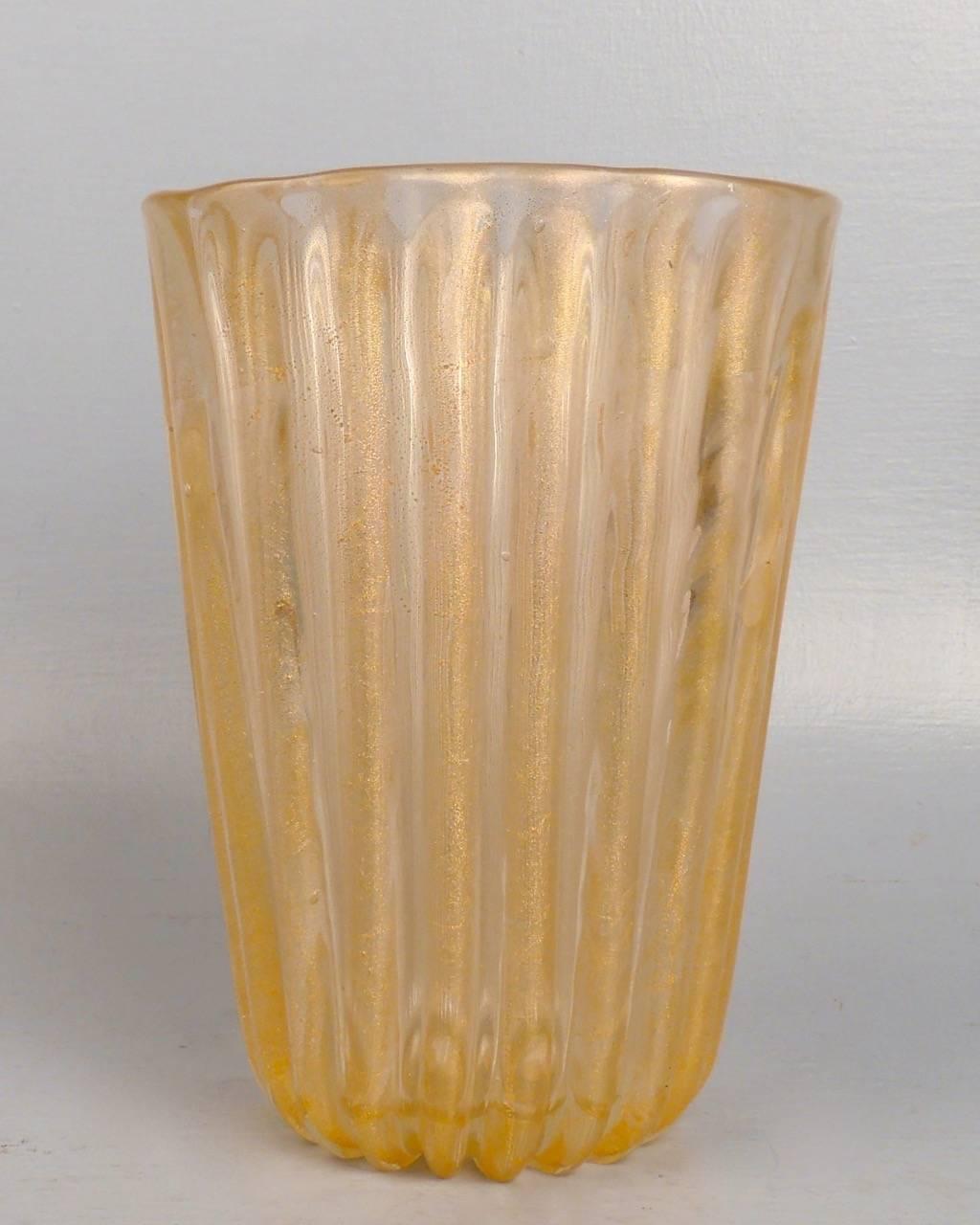Mid-Century Modern Large Archimede Seguso Ribbed Murano Glass Vase with Gold Foil