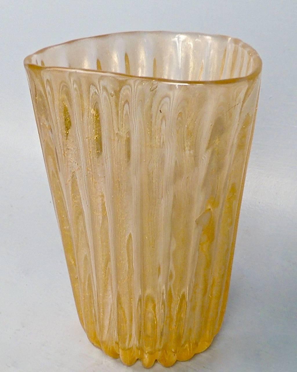 20th Century Large Archimede Seguso Ribbed Murano Glass Vase with Gold Foil