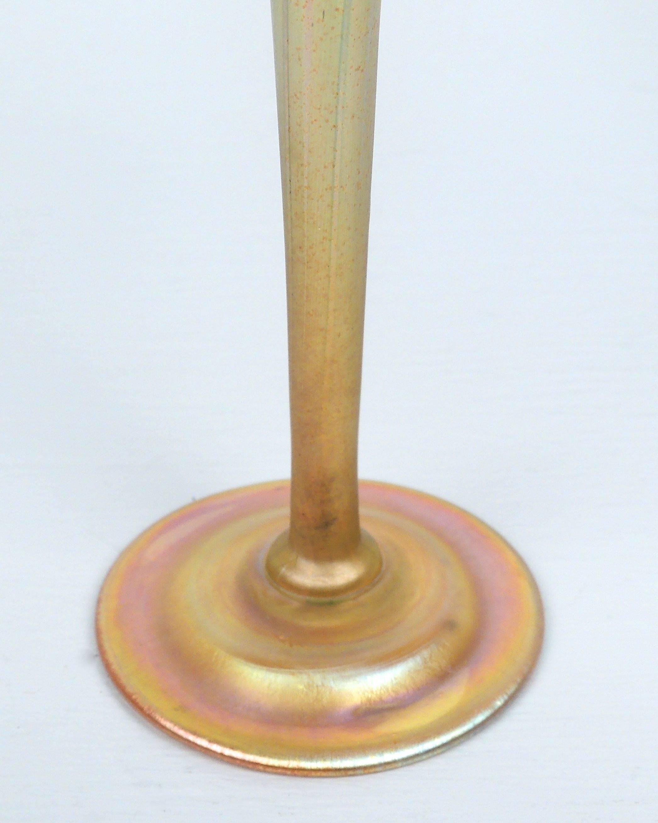 20th Century Fine Louis Comfort Tiffany Favrile Glass Pulled Feather Trumpet Form Bud Vase