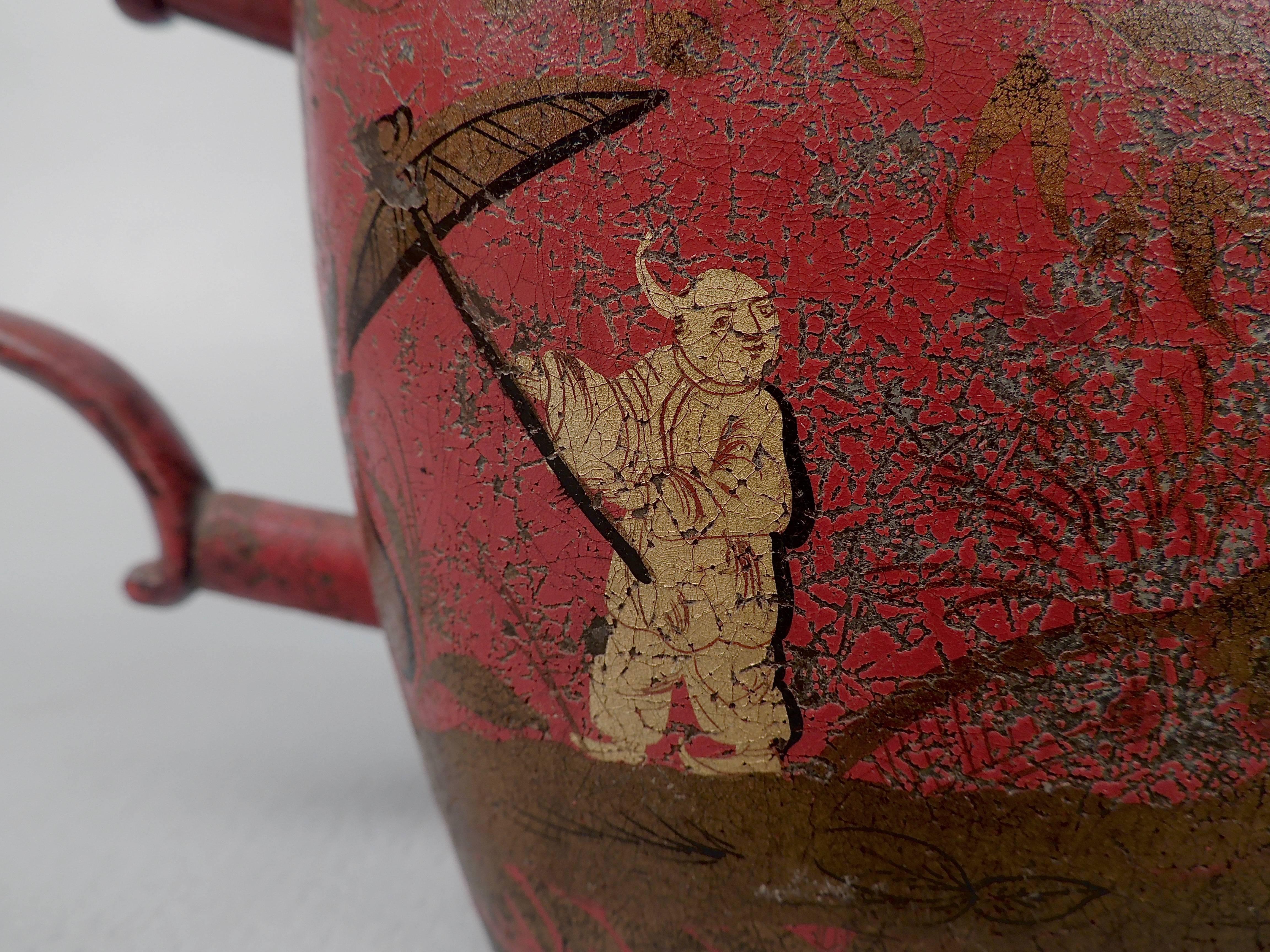 Antique Georgian Red Tole Peinte or Toleware Teapot with Chinoiserie Decoration In Good Condition For Sale In Philadelphia, PA
