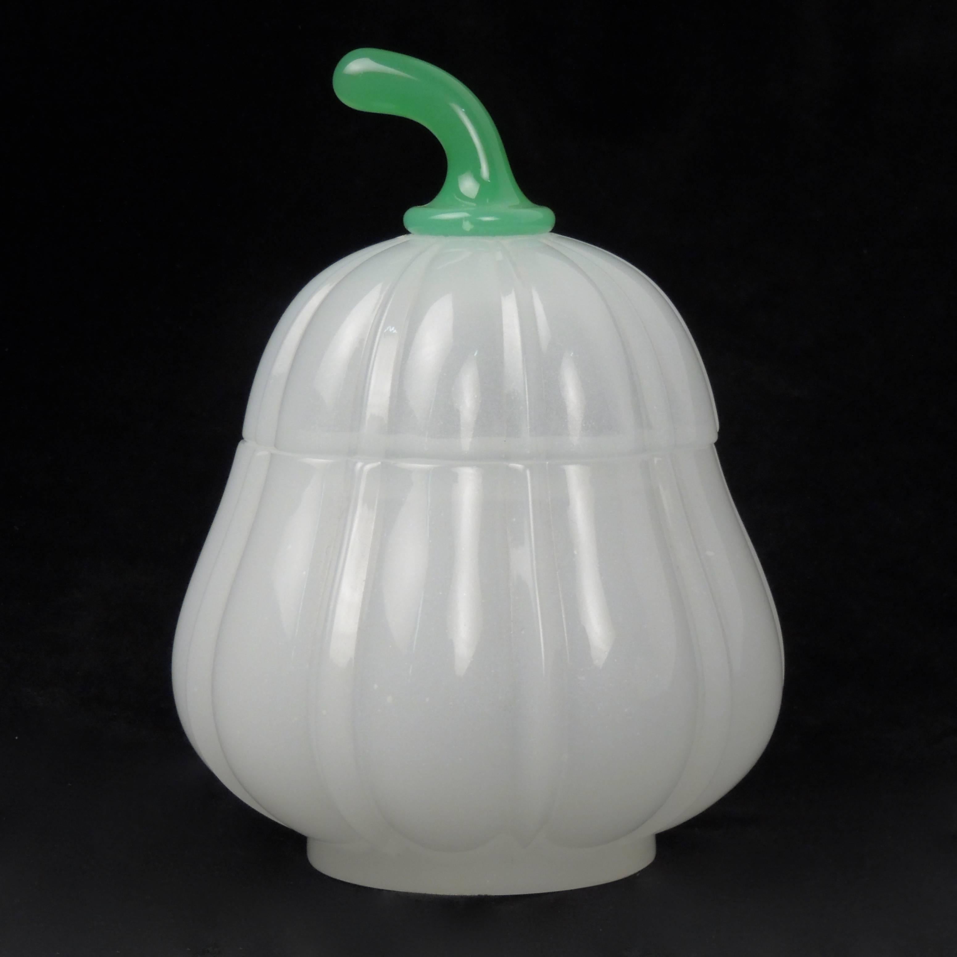 Belle Époque Fine Baccarat White Opaline Art Glass Pear Form Lidded Dresser Jar or Box
