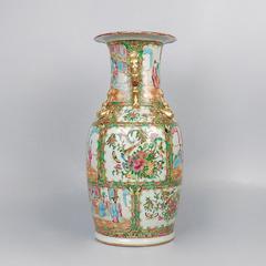 Large 19th Century Chinese Rose Medallion Pattern Porcelain Vase