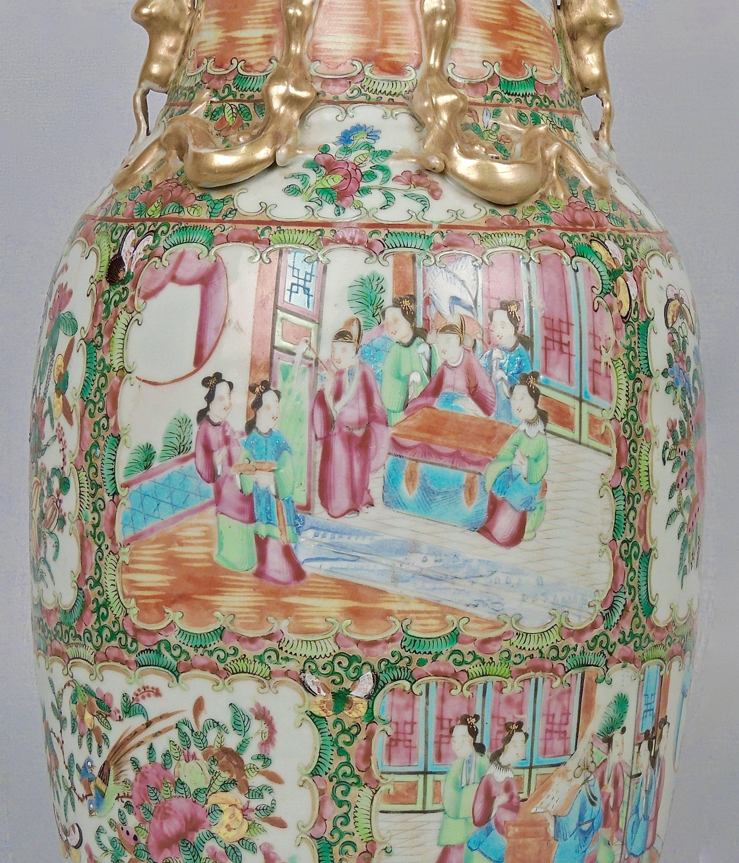 Chinese Export Large 19th Century Chinese Rose Medallion Pattern Porcelain Vase