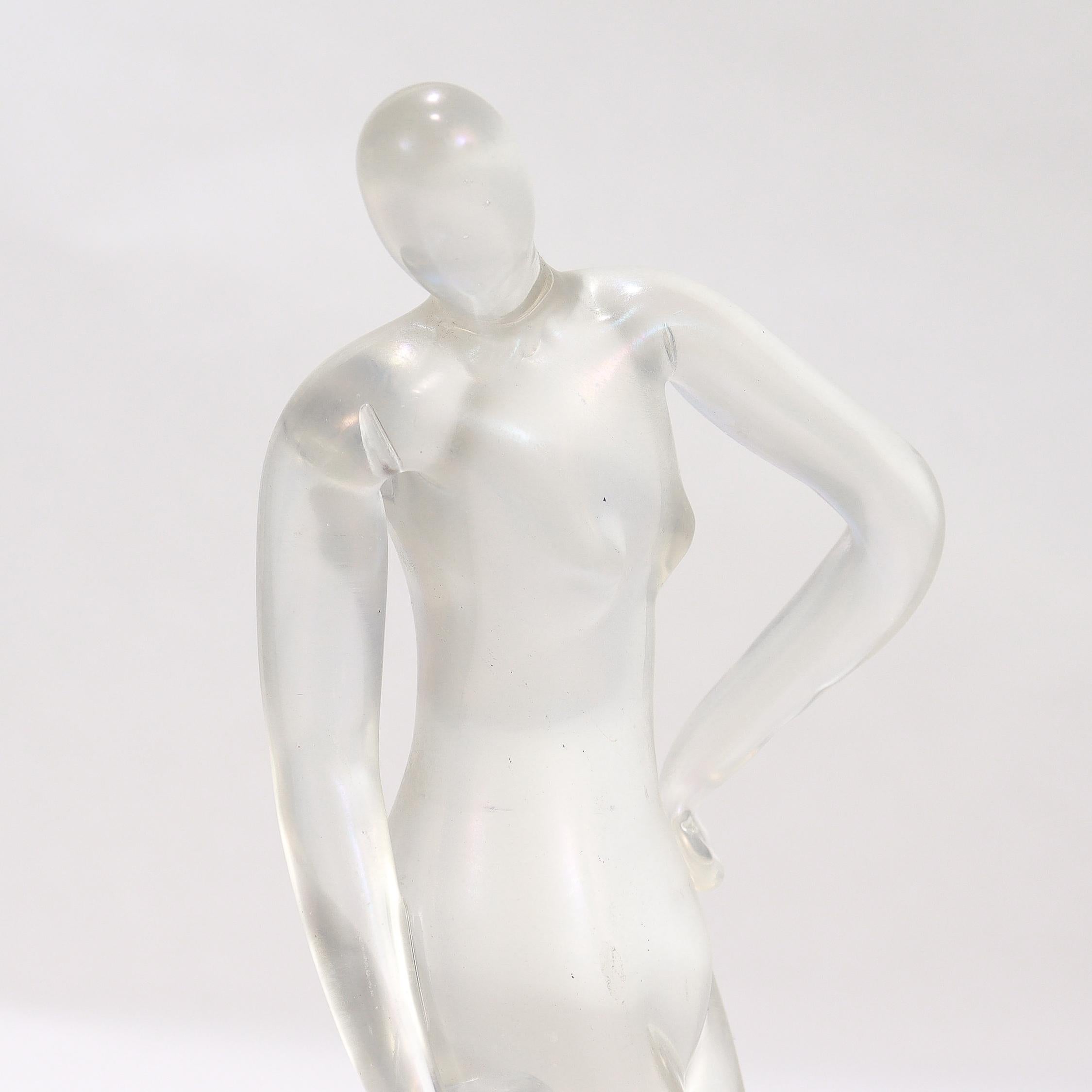 Flavio Poli / M.I.V.I. Figurina di donna nuda in vetro artistico di Murano con frutta e fiori in vendita 6