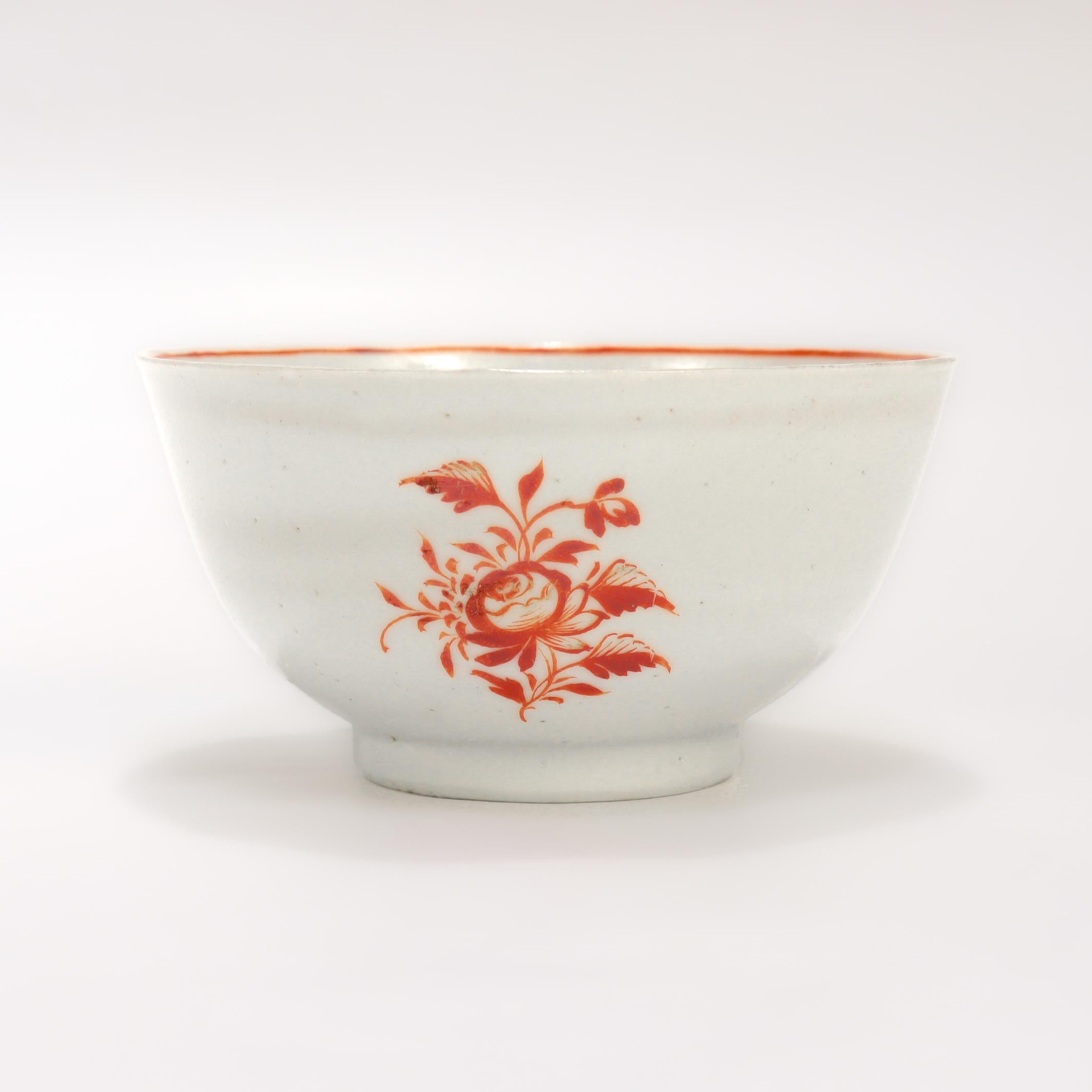 Chinois Ancienne tasse à thé et soucoupe en porcelaine d'exportation chinoise du 18e siècle en vente