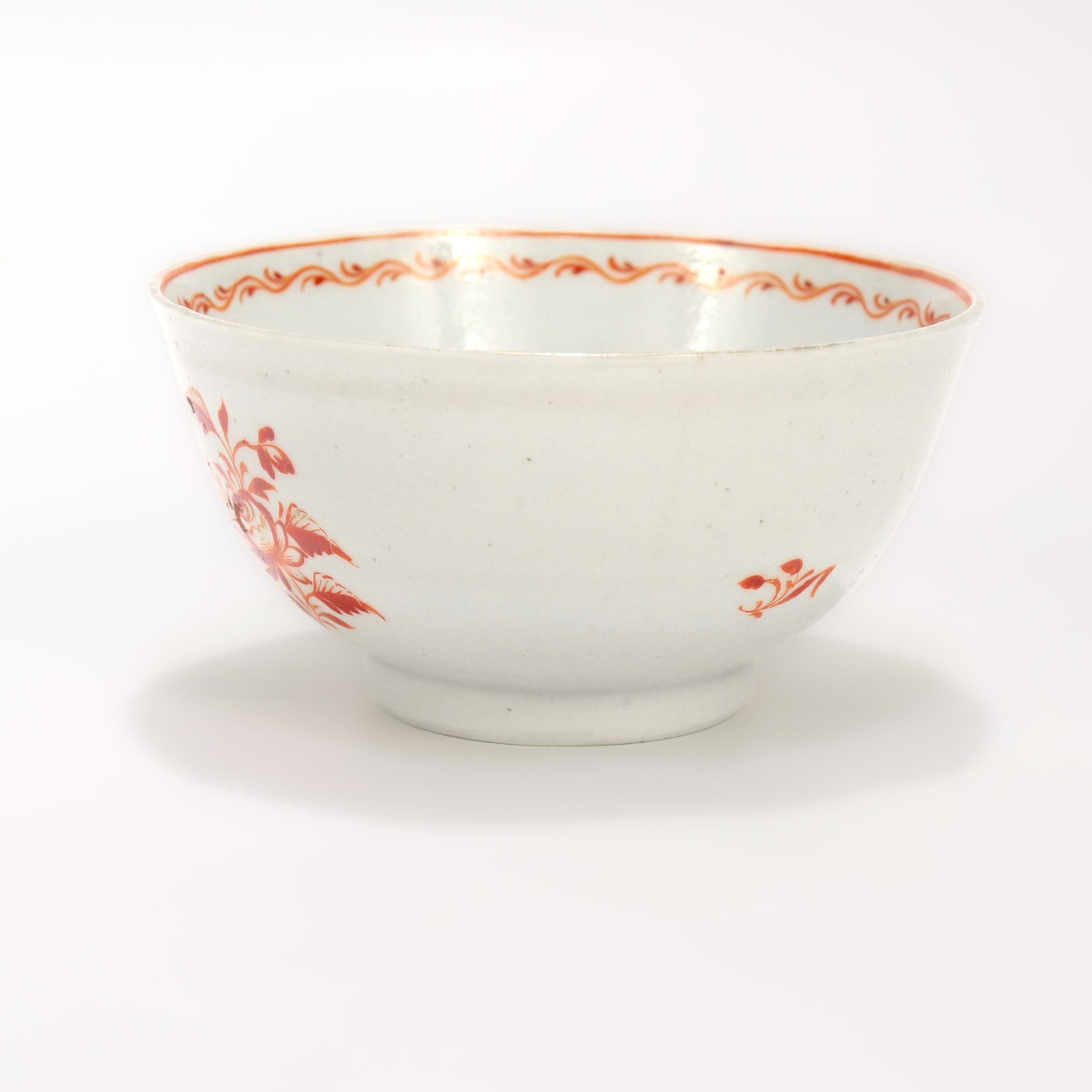 Ancienne tasse à thé et soucoupe en porcelaine d'exportation chinoise du 18e siècle en vente 2