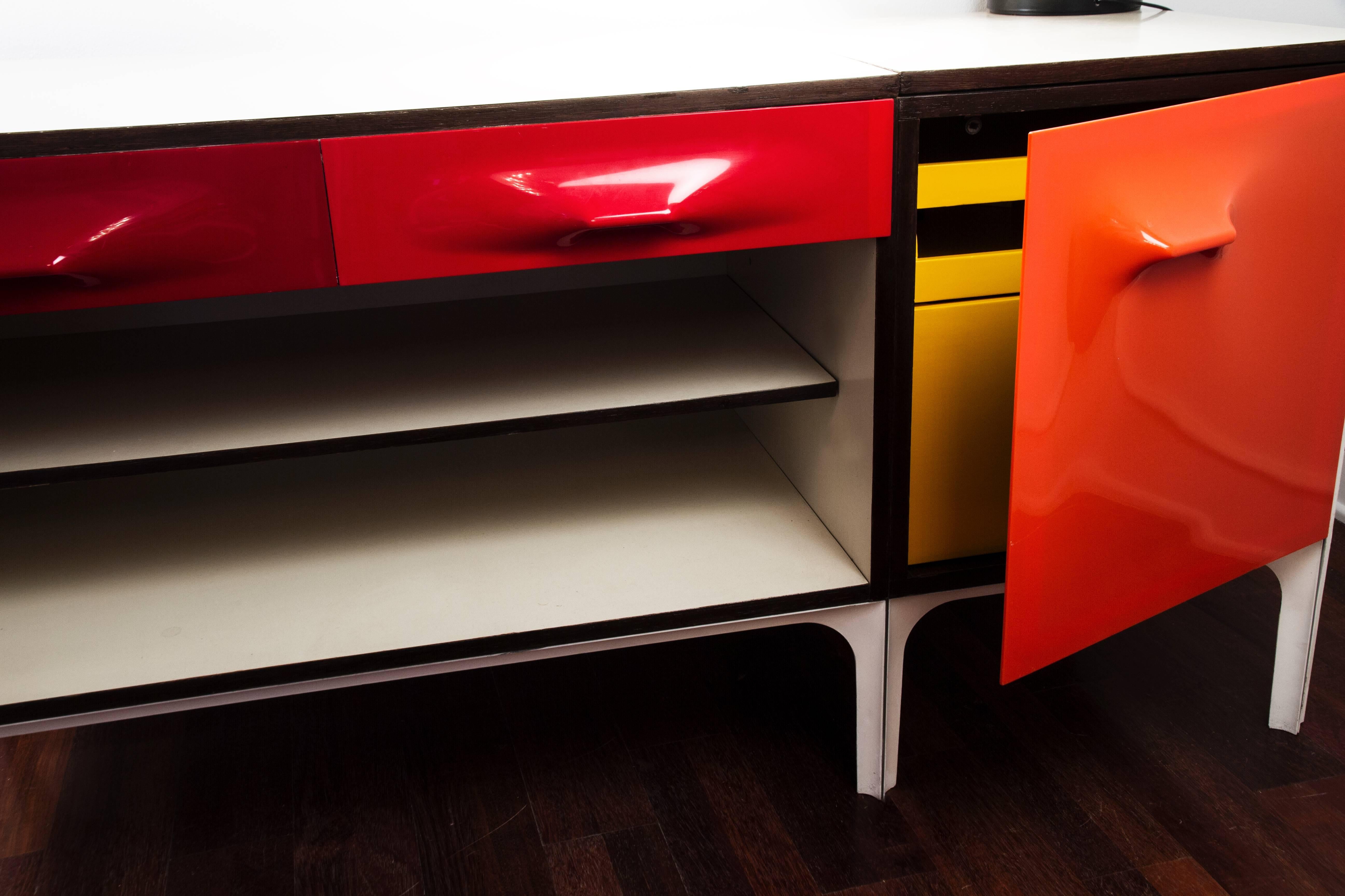 20th Century Table desk DF-2000 Series by Raymond Loewy in the 1960s