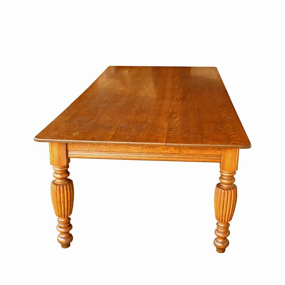 Oak Harvest Table In Good Condition In Aurora, OR