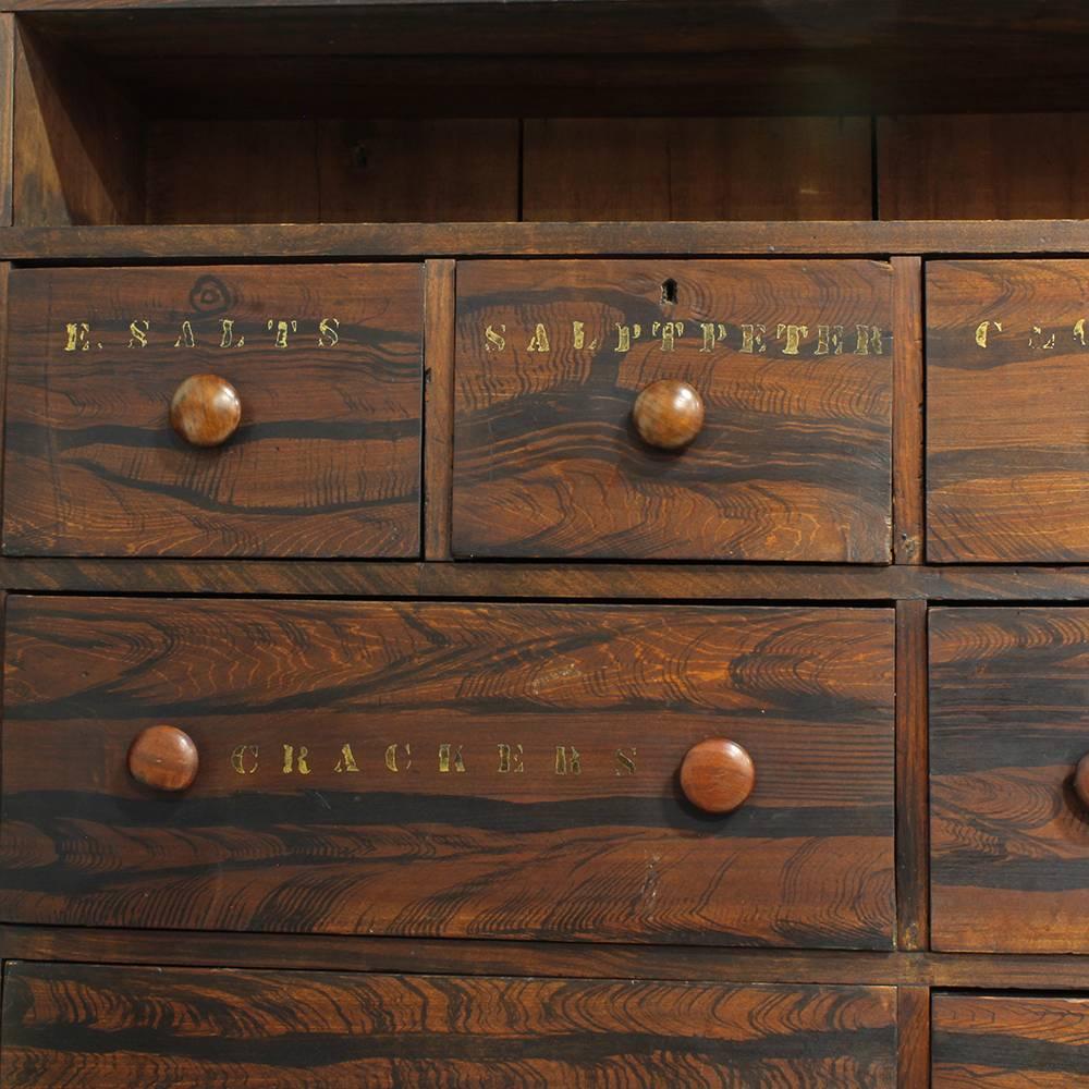 1850s American General Store Cabinet In Good Condition For Sale In Aurora, OR