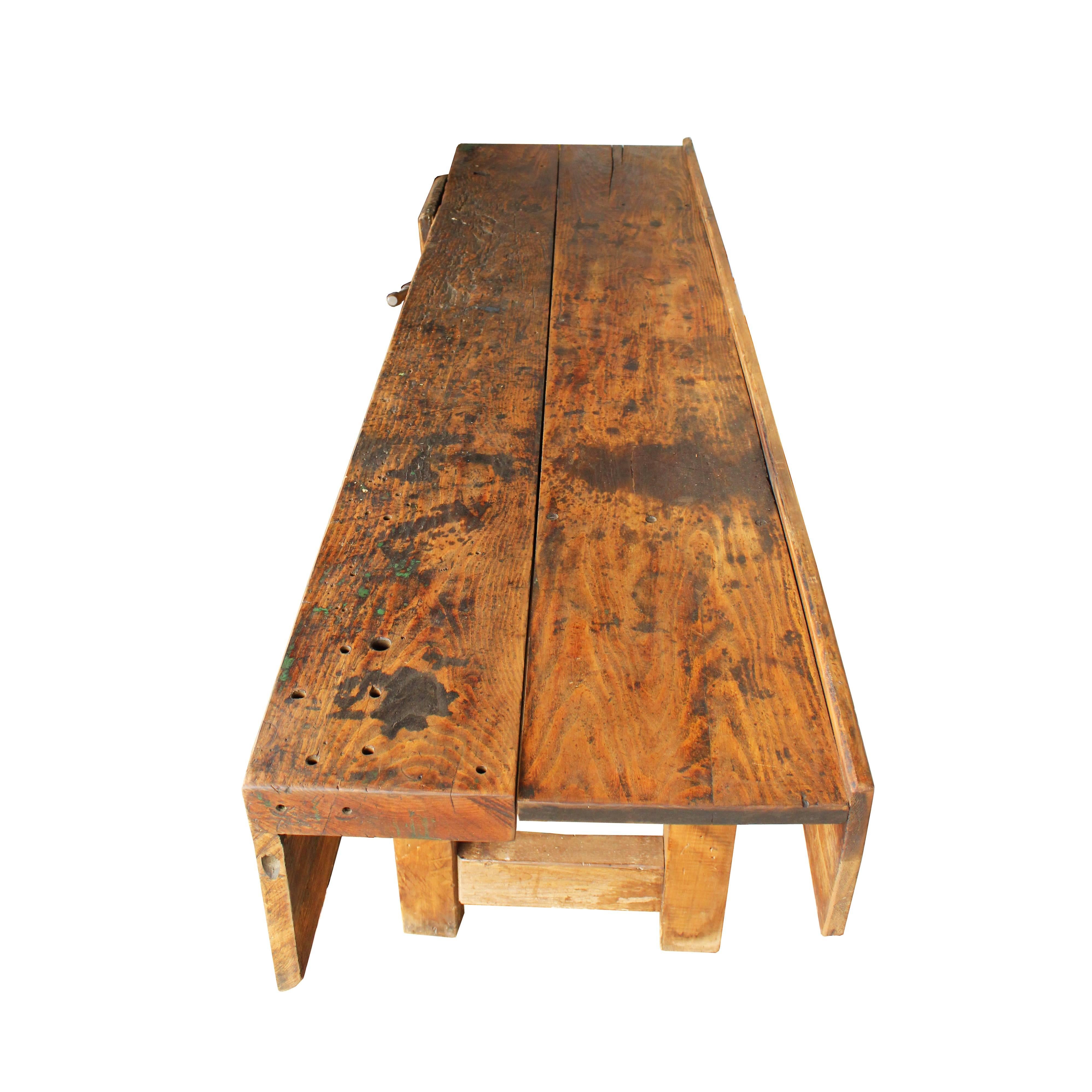 Primitive Carpentry Workbench In Distressed Condition In Aurora, OR
