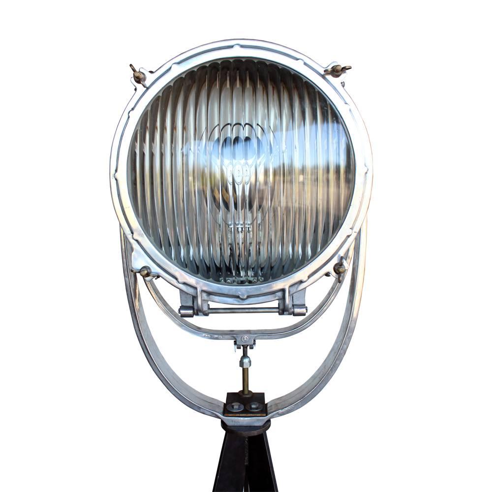 Restored Westinghouse Spotlight In Excellent Condition For Sale In Aurora, OR