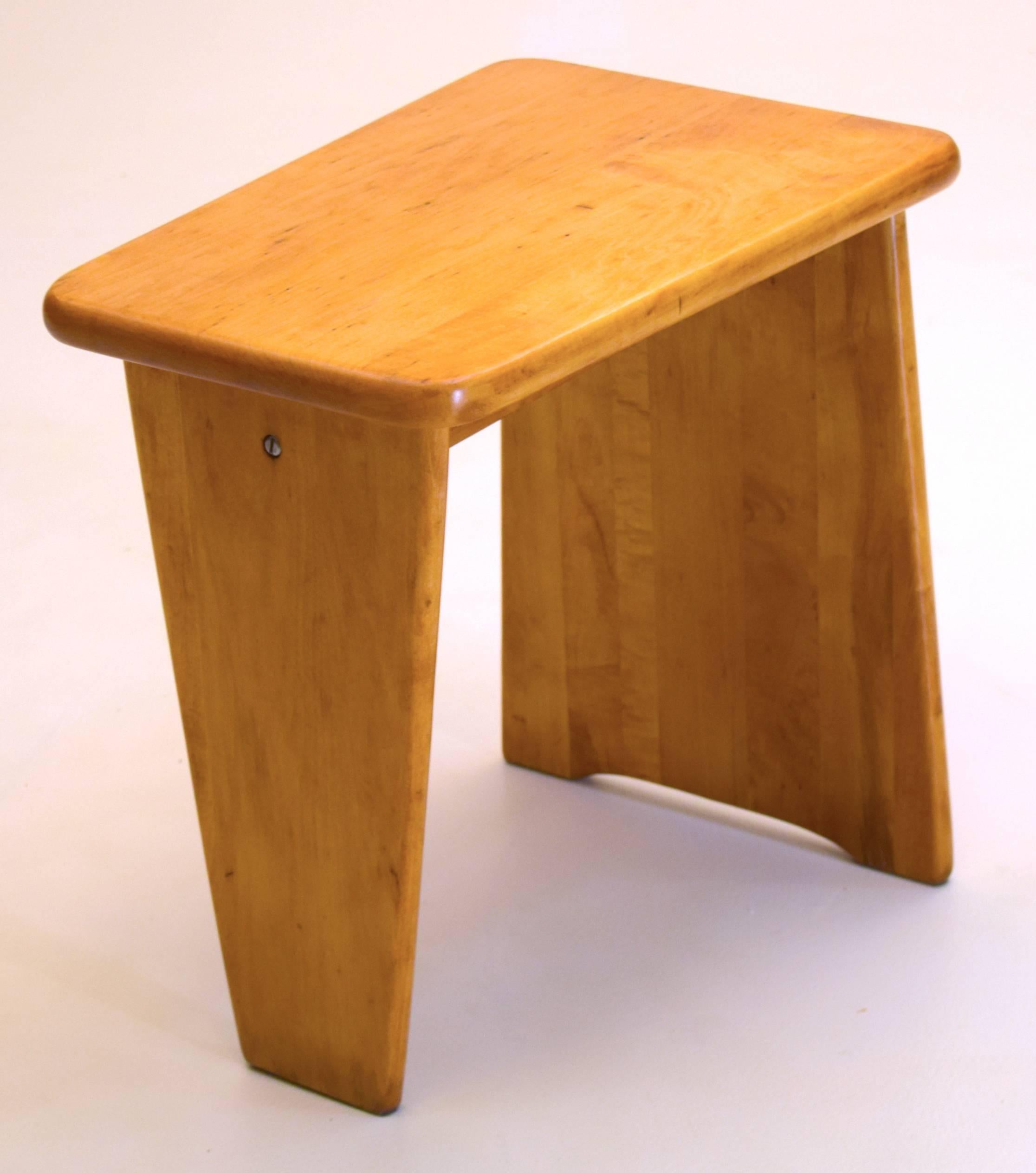 20th Century Modest Maple Stool in the Style of Isamu Noguchi and Gilbert Rohde