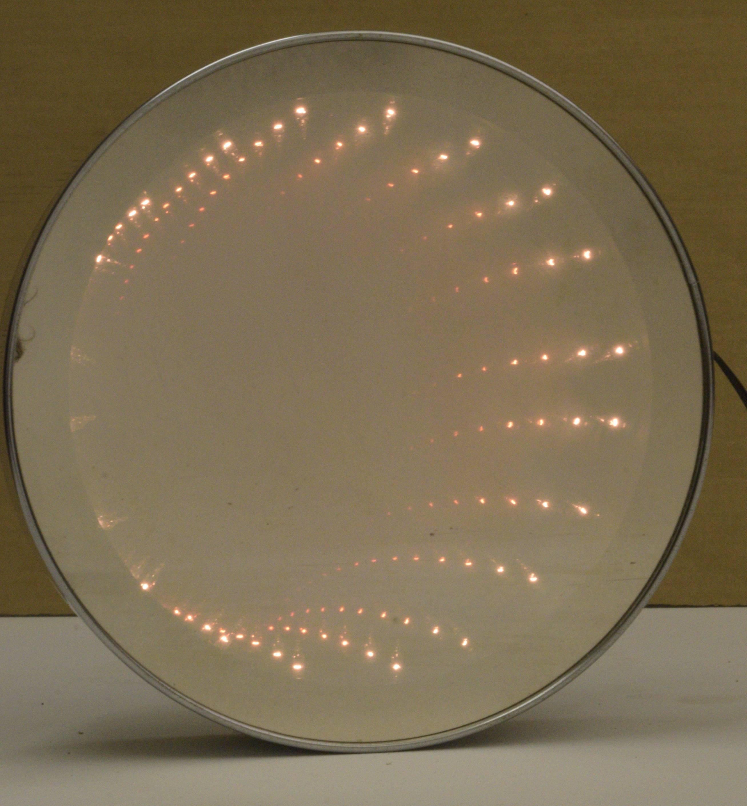 Vintage Infinity Mirror In Excellent Condition In South Charleston, WV