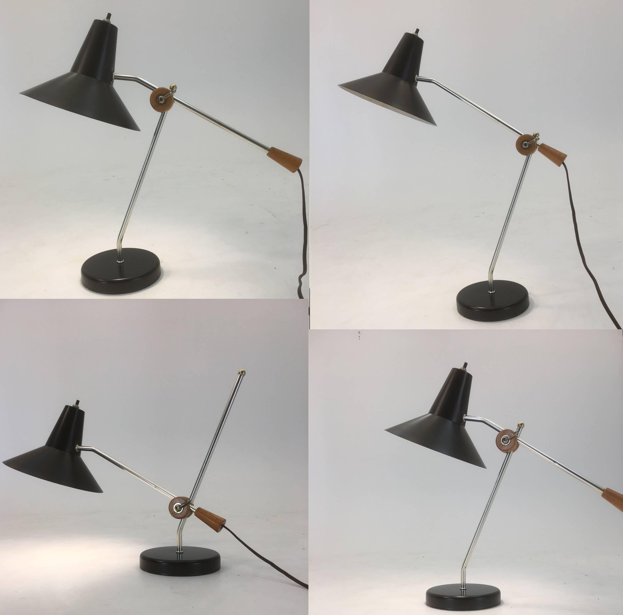 Mid-20th Century Exceptional Articulating Desk Lamp with Wood and Steel Features