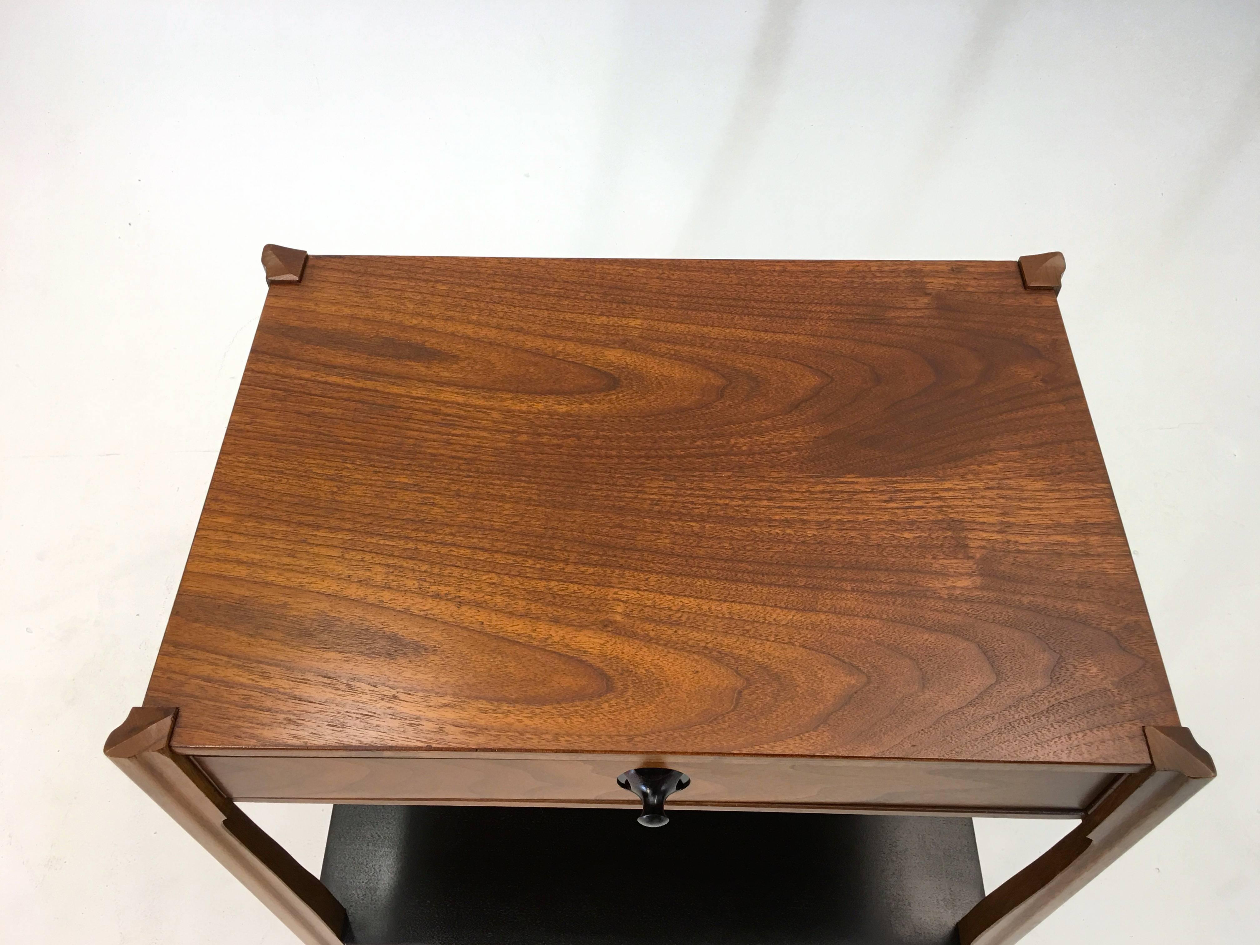 Mid-Century Modern Exceptional Table by Thomasville 1959 in Ebony Walnut and Rosewood