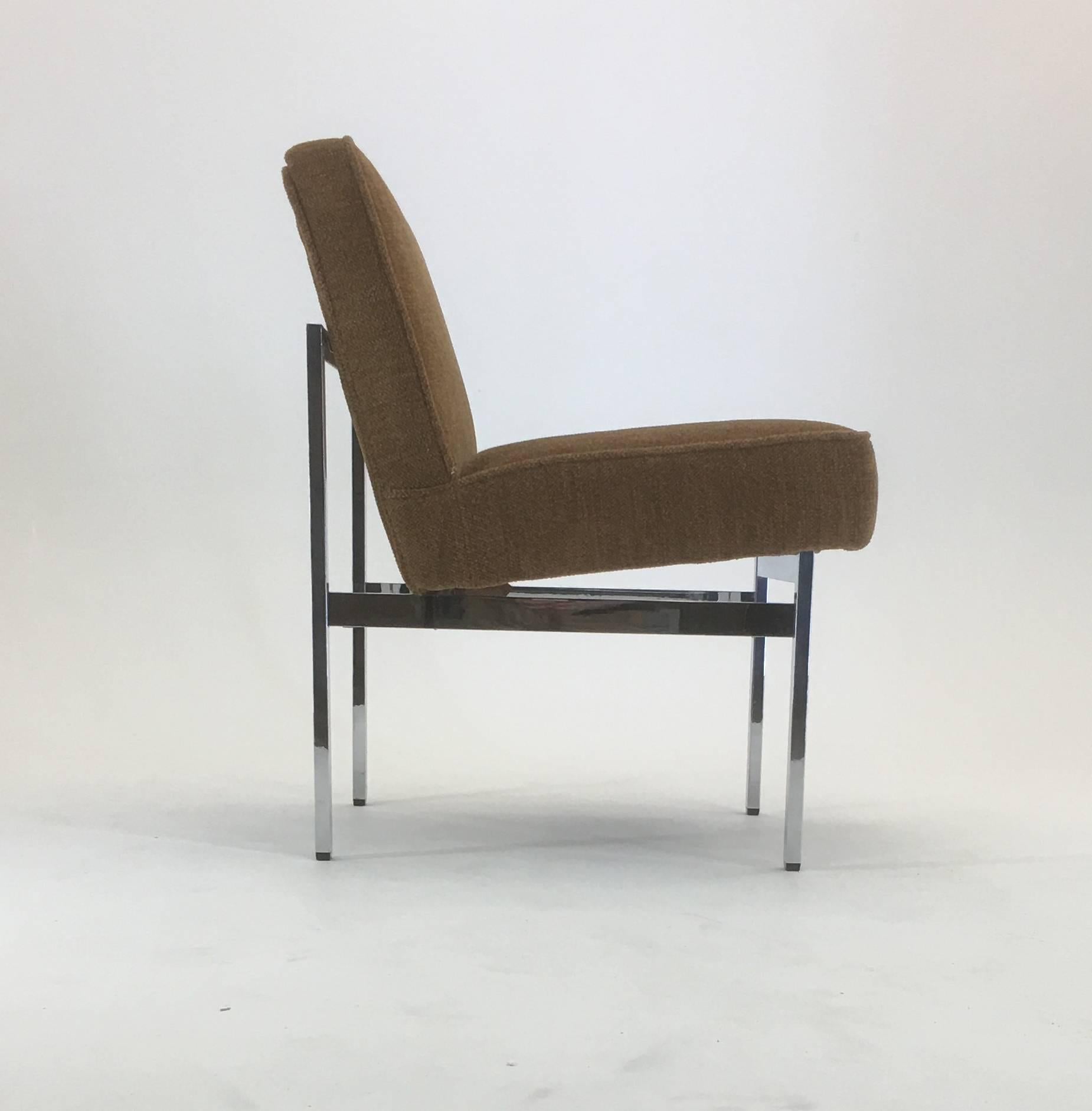 Mid-Century Modern Lounge Chair in Chrome