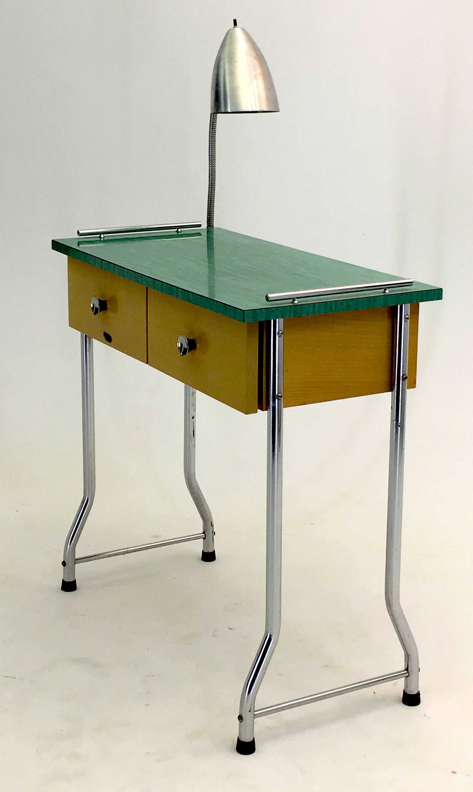 manicure stool