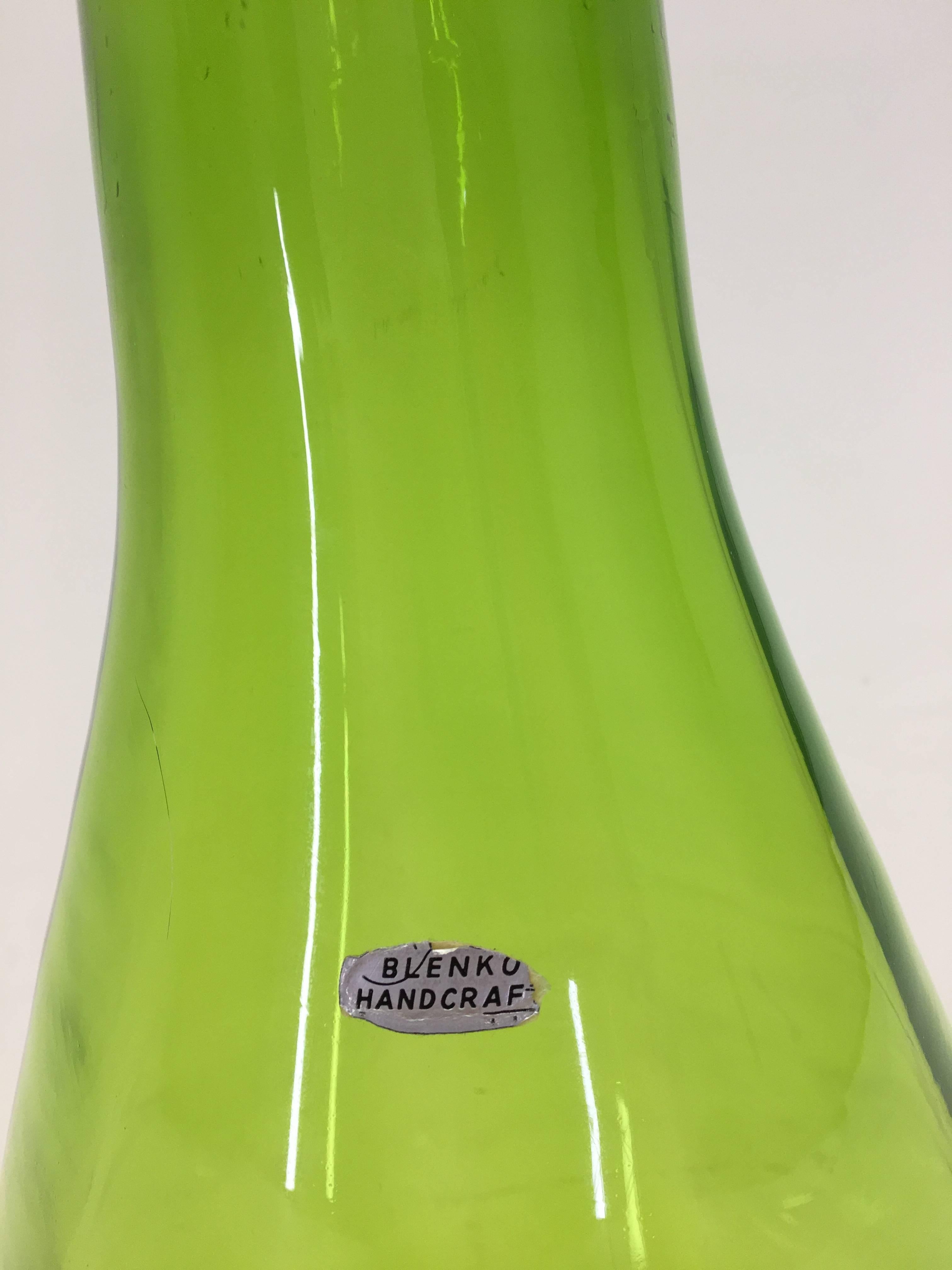 Model 7054 Monumental Glass Floor Decanter by John Nickerson for Blenko Glass In Excellent Condition In South Charleston, WV