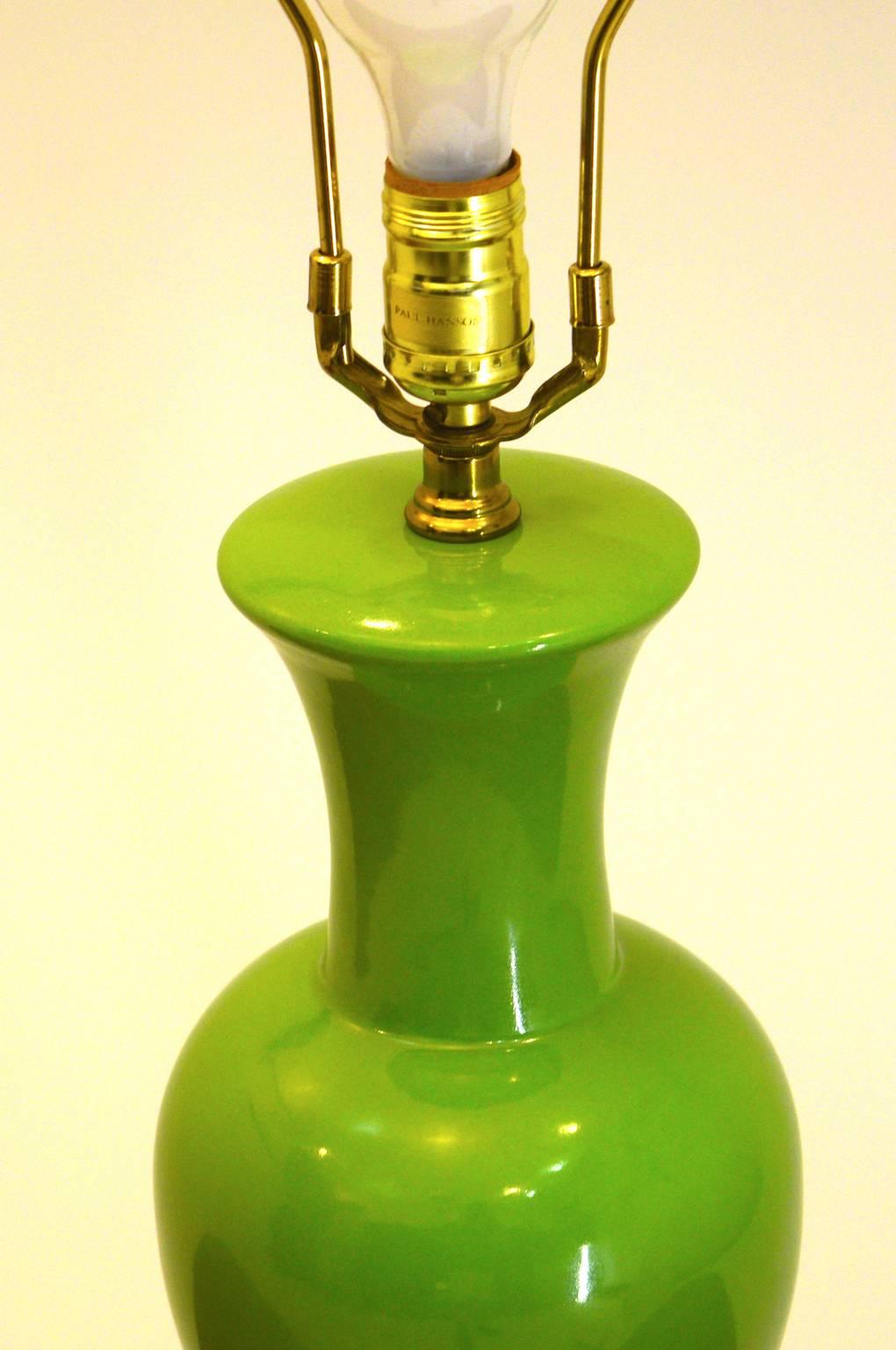 Paul Hanson Garden Green Porcelain Table Lamp In Excellent Condition In South Charleston, WV