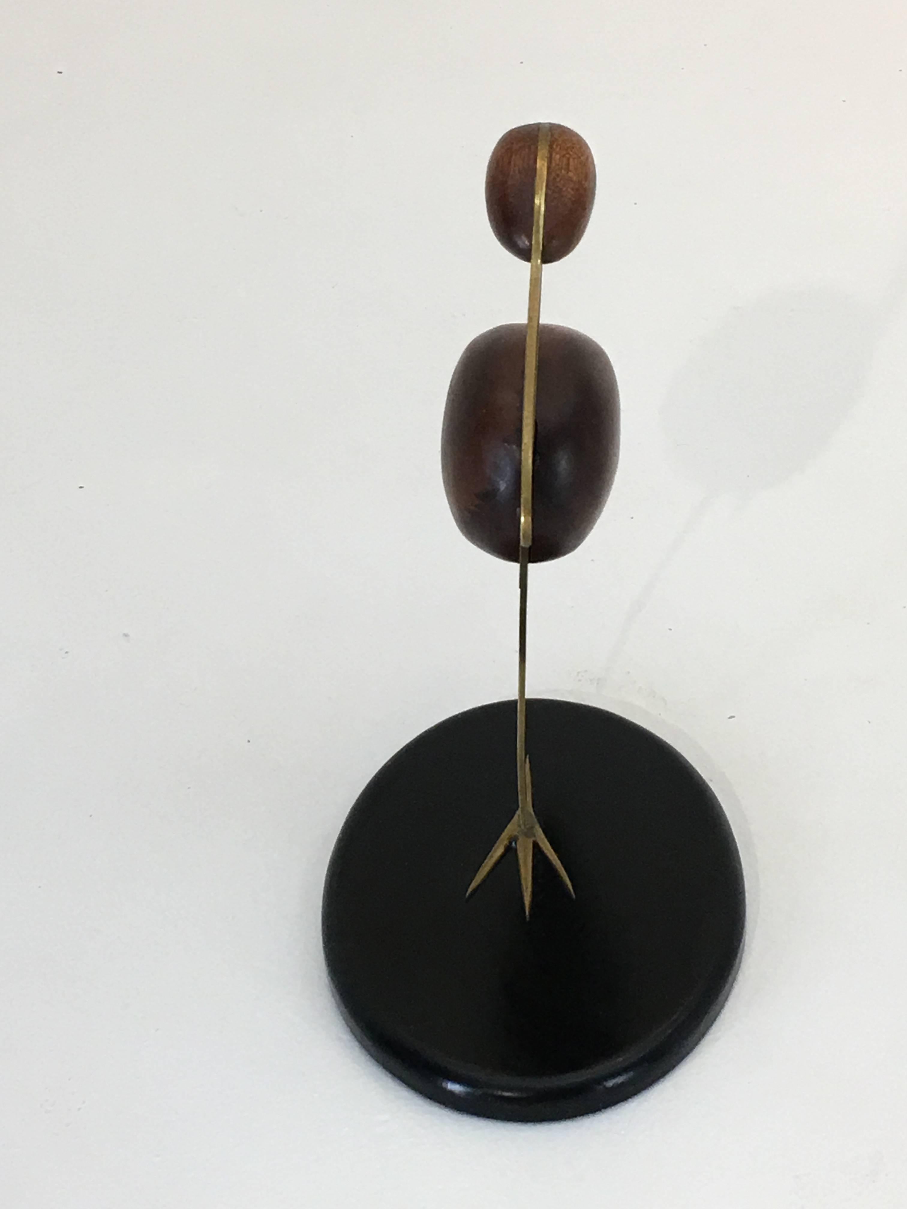 Crane brass and walnut table top sculpture by Bill Scott In Excellent Condition For Sale In South Charleston, WV