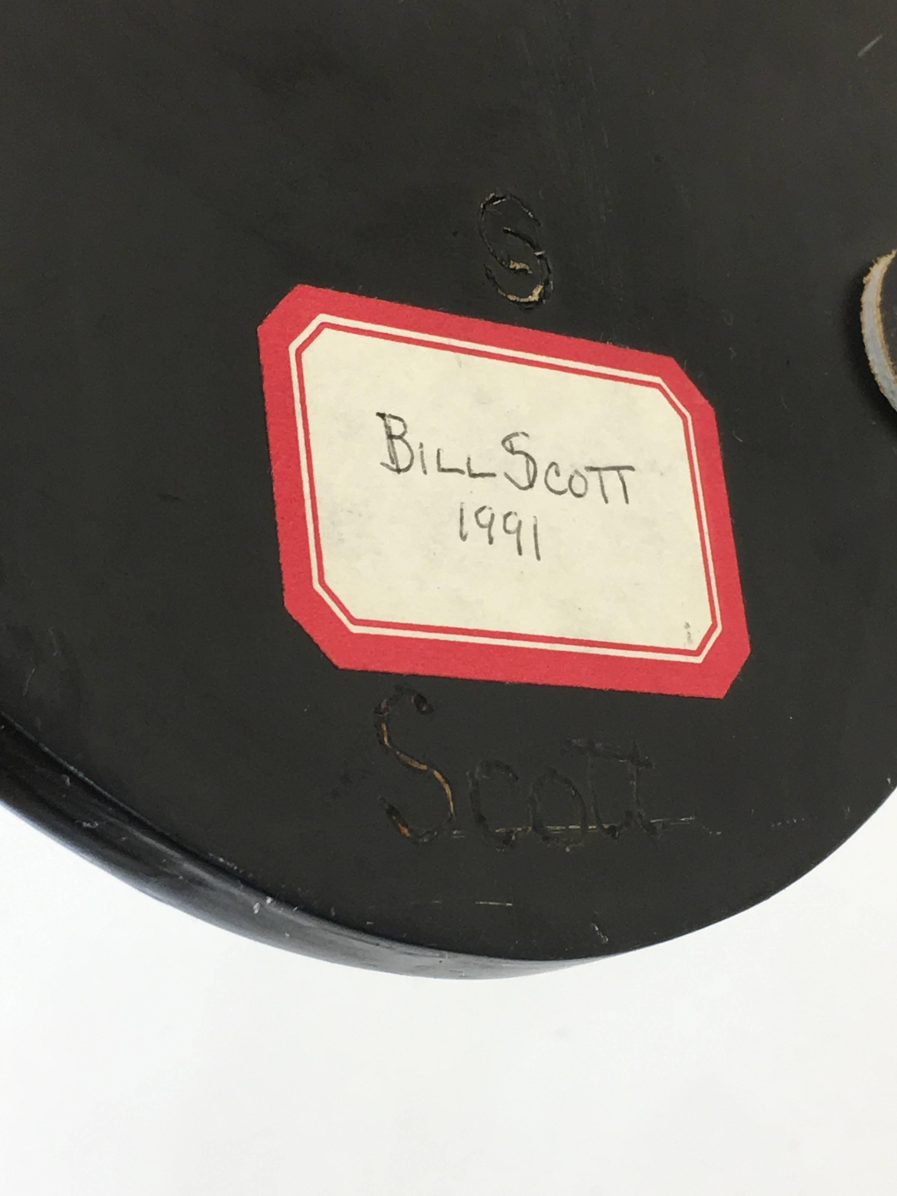 Escultura de sobremesa Grulla de latón y nogal de Bill Scott en venta 1