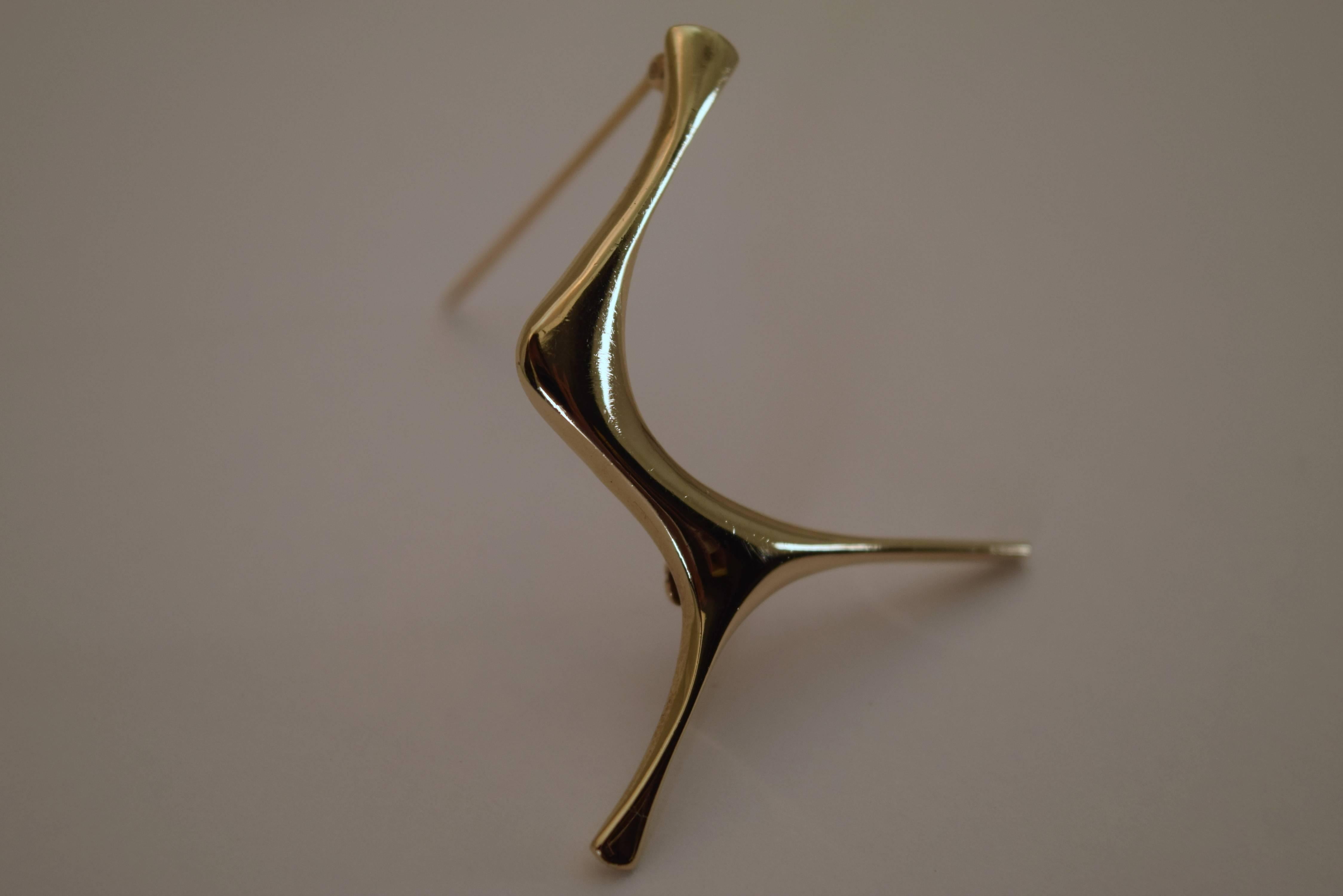 Gold Brooch by Ed Wiener, circa 1960s In Excellent Condition In South Charleston, WV