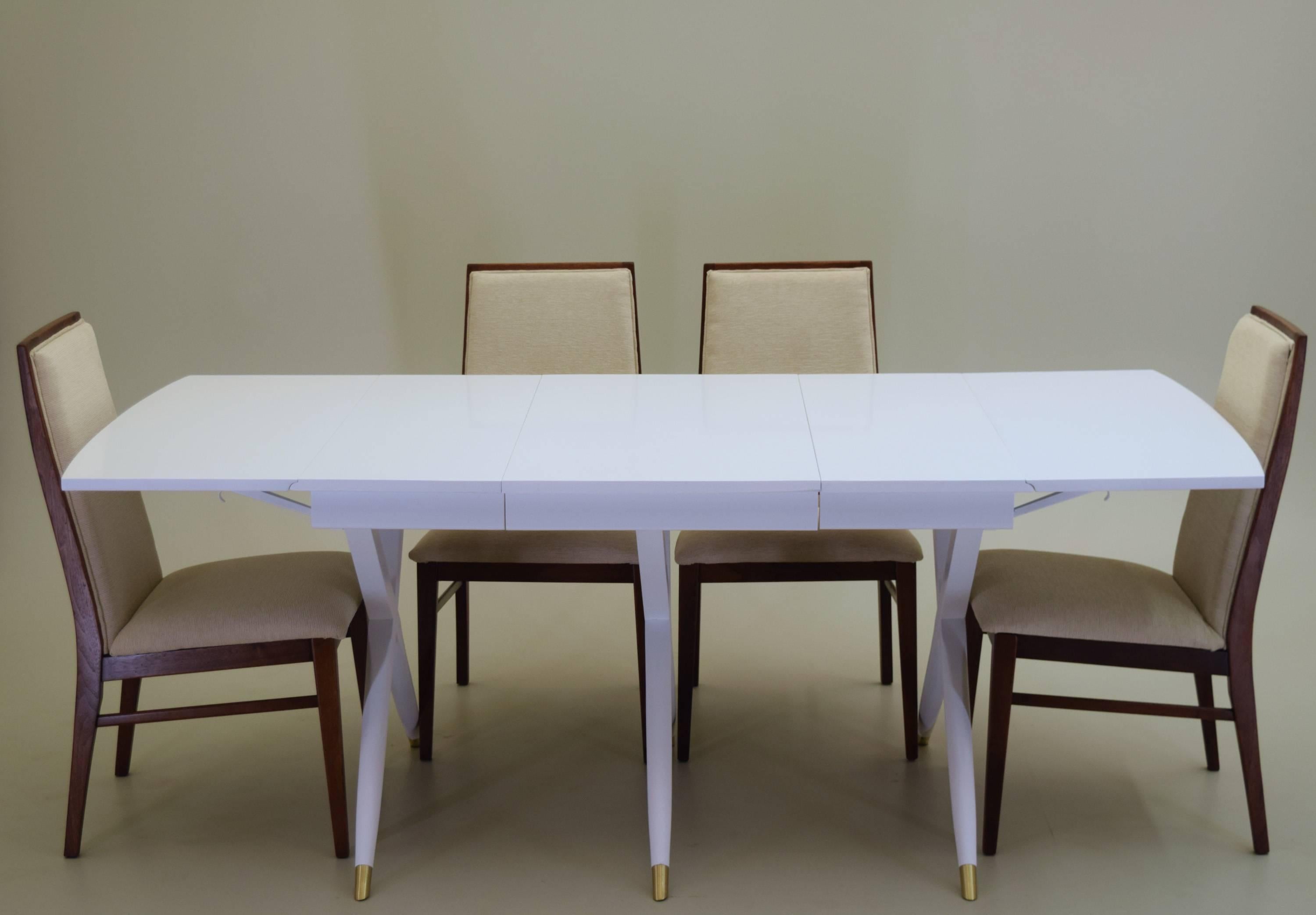 Lacquered Outstanding Scissor Base Dining Table in White Lacquer with Brass Tips 