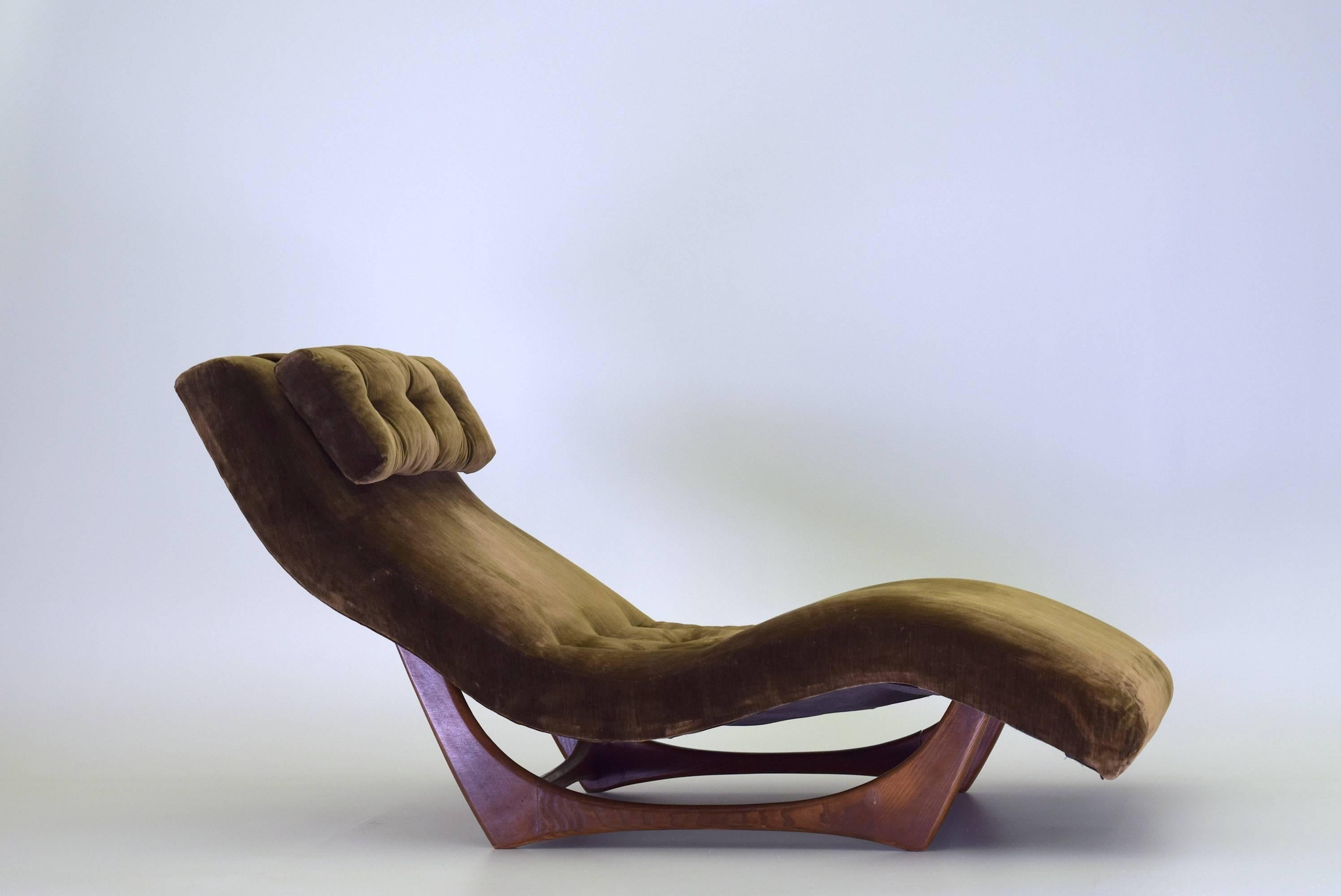 Ultra stylish and comfortable mid century modern wave chaise lounge chair attributed to Adrian Pearsall's Craft Associates, circa 1966.  

This chaise lounge measures 60