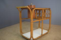 Chariot de bar ou serveur avec seau à glace en rotin et teck:: Mid-Century Modern