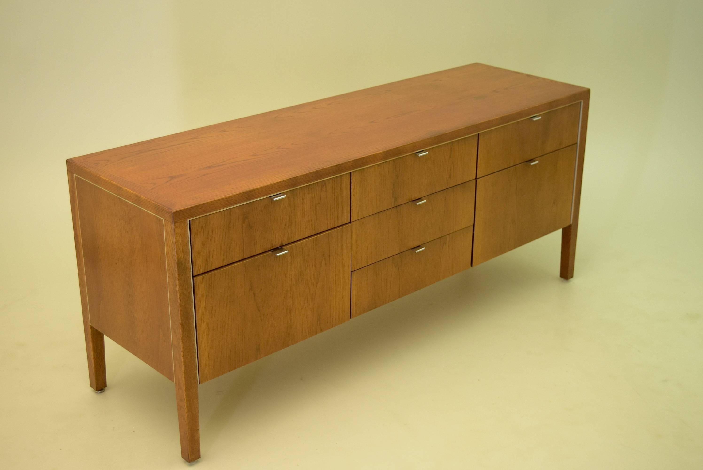 Oak Credenza by Domore Stow Davis for Ashland Oil In Good Condition In South Charleston, WV