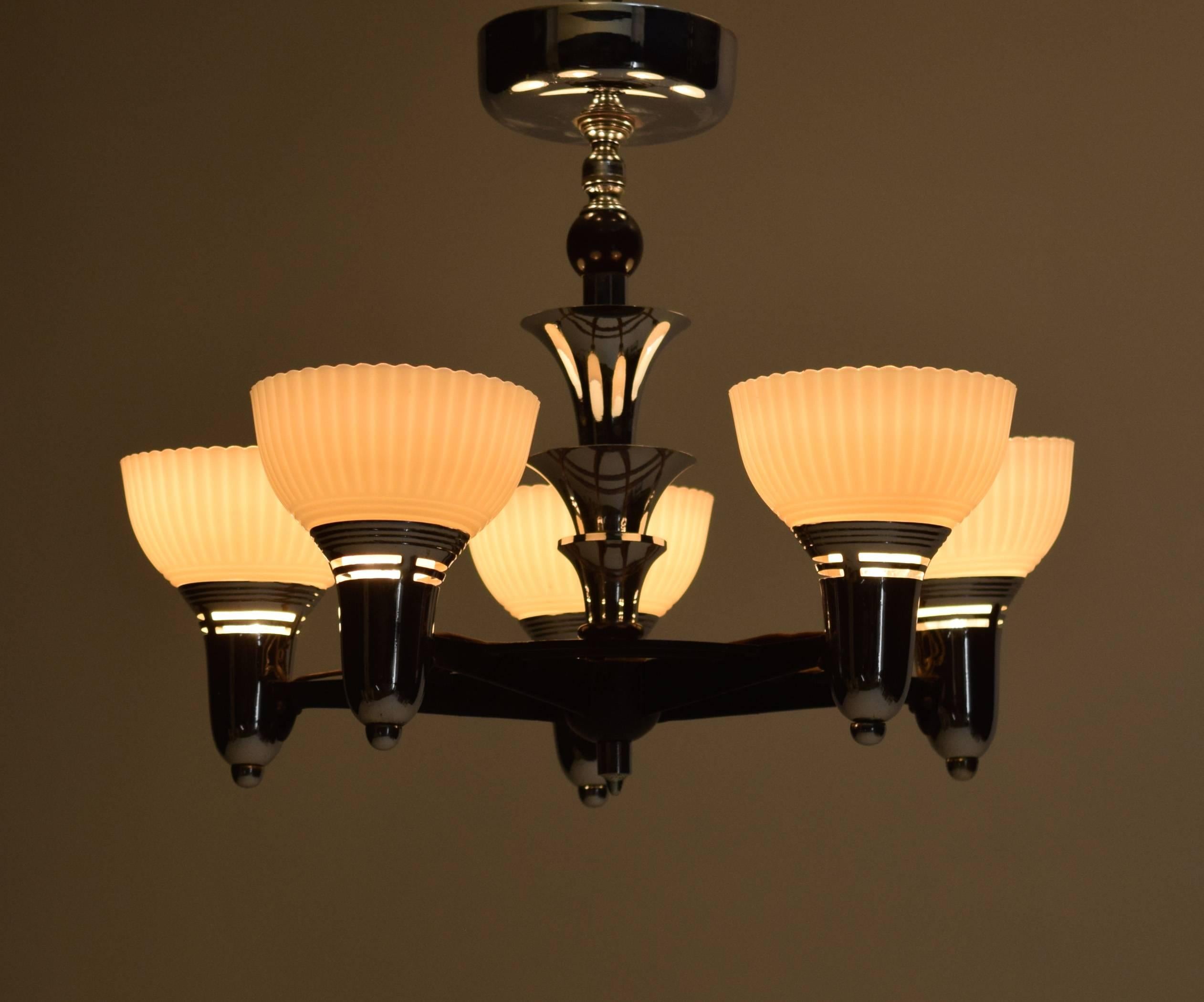 Streamline Machine Age Lightolier Chandelier Starburst, circa 1920s Signed In Excellent Condition In South Charleston, WV