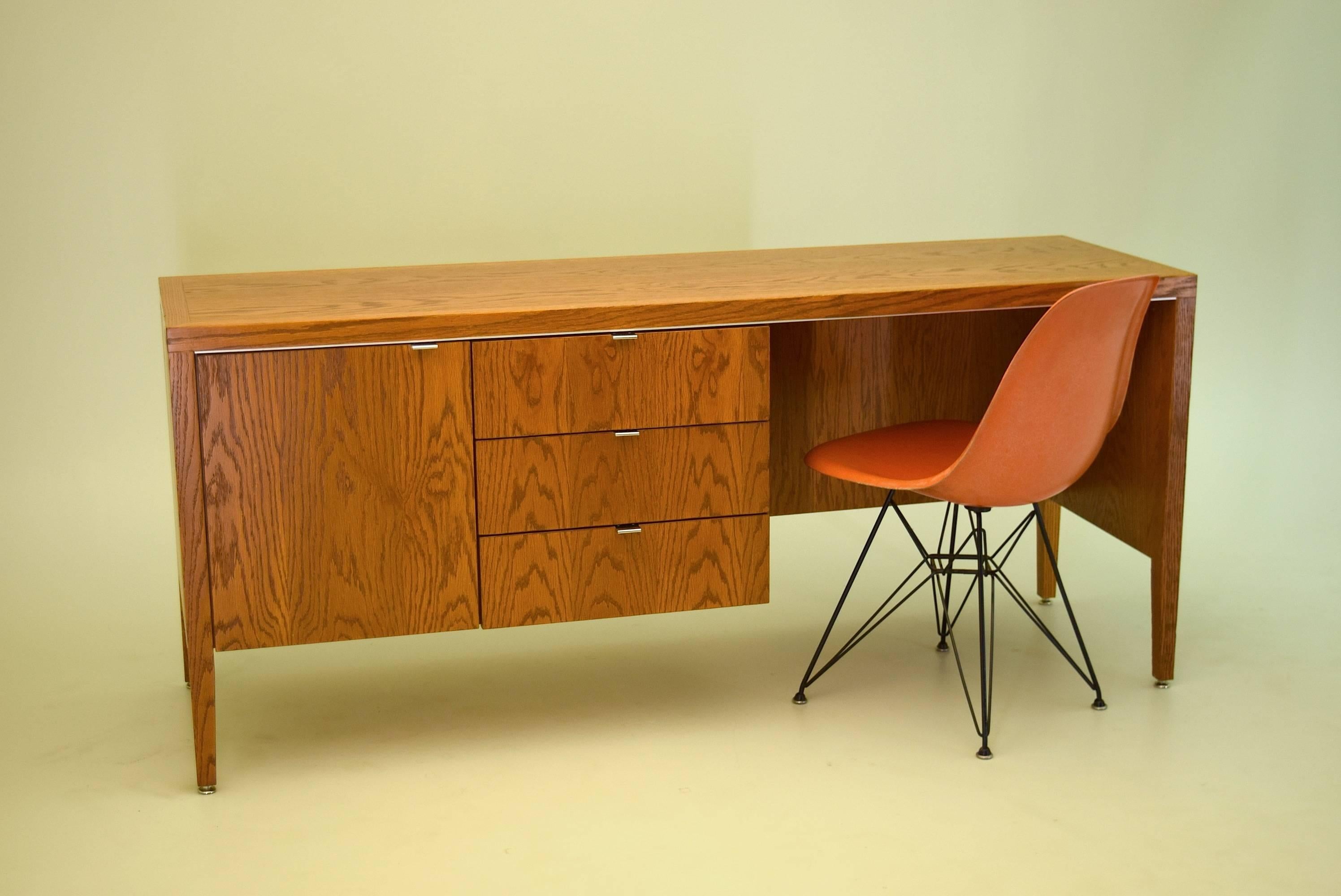 Custom produced for Ashland Oil of Kentucky, late 1970s.

By the division 