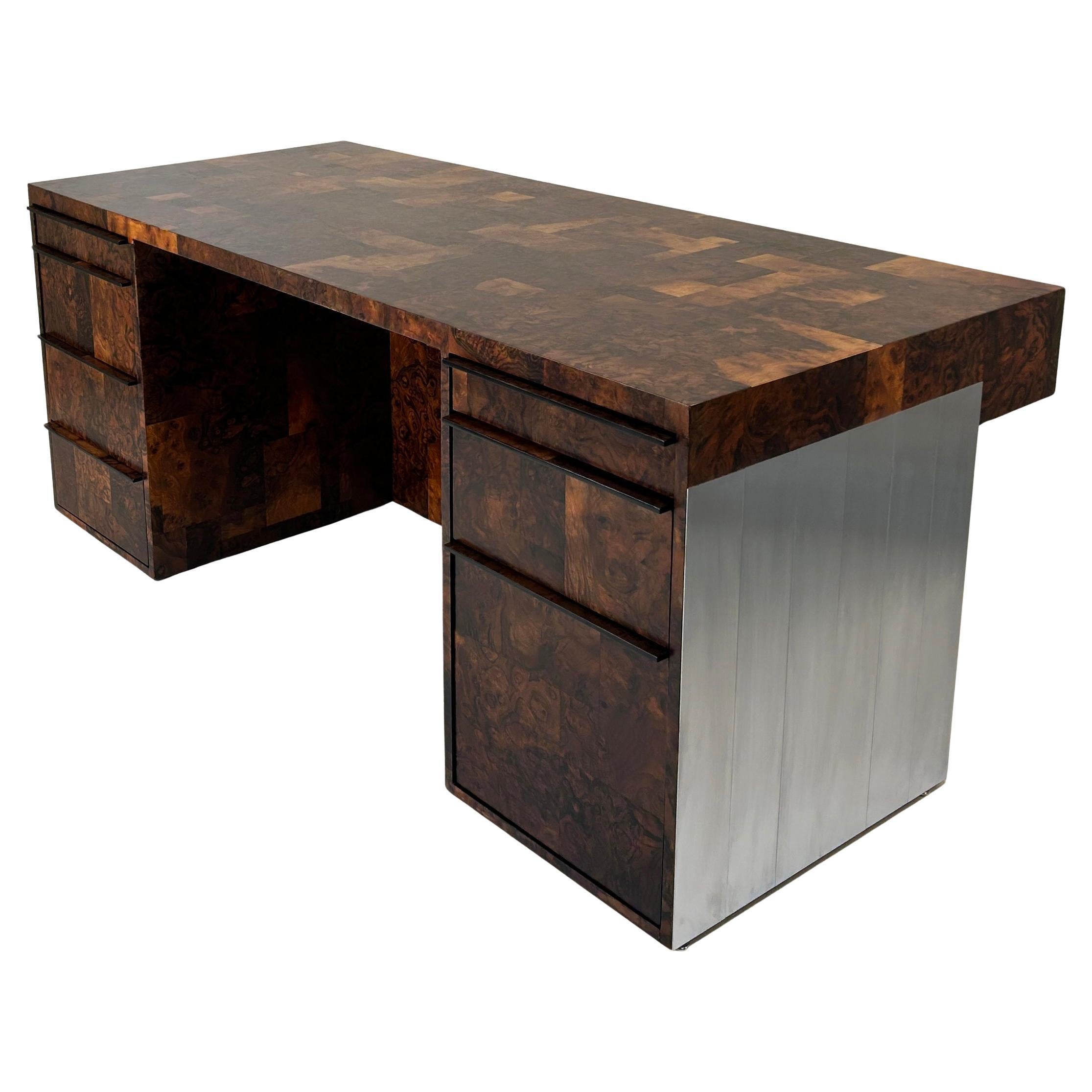 Pristine Paul Evans Cityscape Burl Walnuss Executive Desk. im Angebot