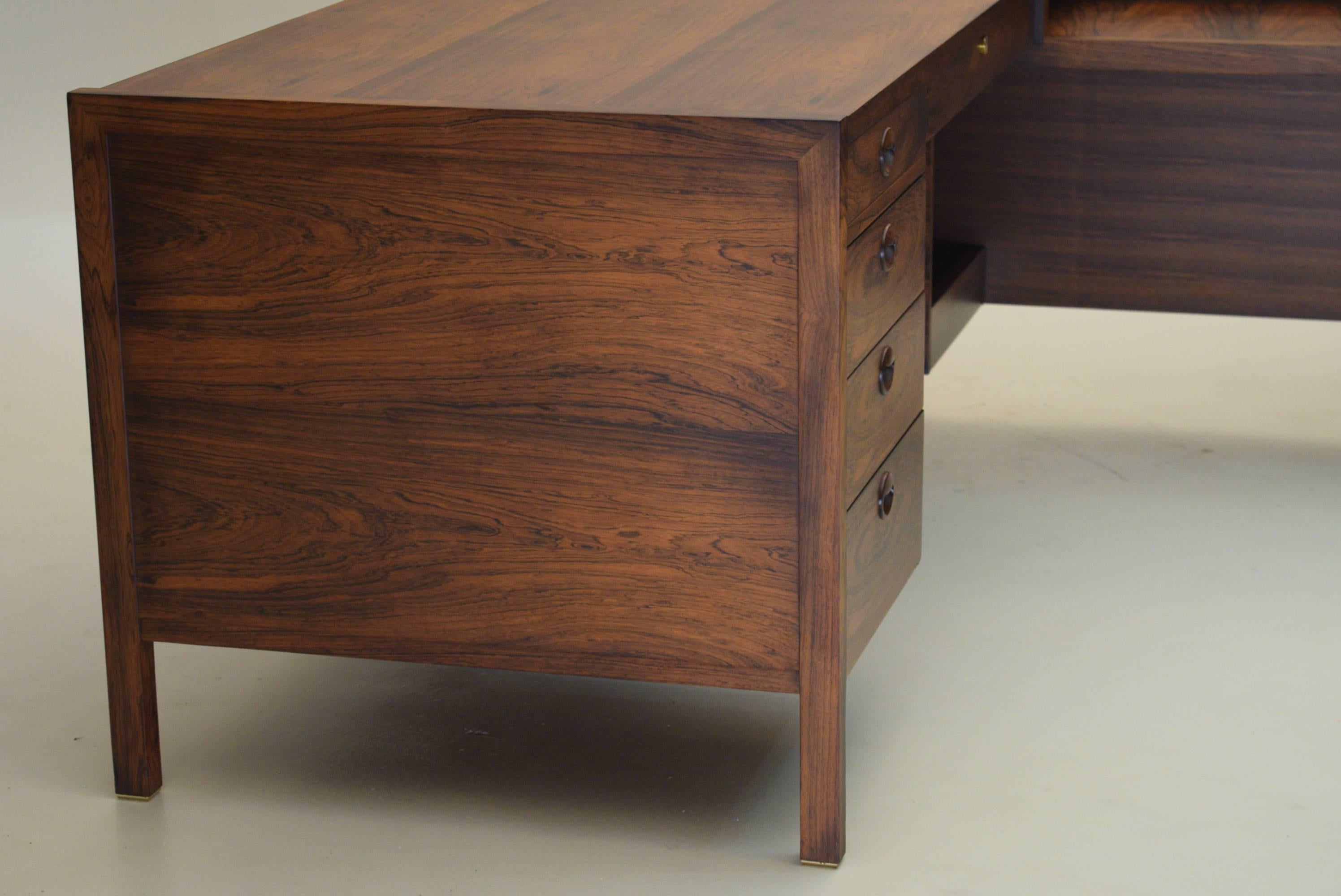 Bold Rosewood Executive Desk and Return by Edward Wormley for Dunbar 2