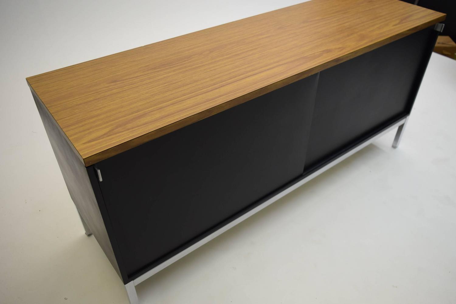 Florence Knoll Art Metal Credenza with Sliding Doors For Sale at 1stdibs