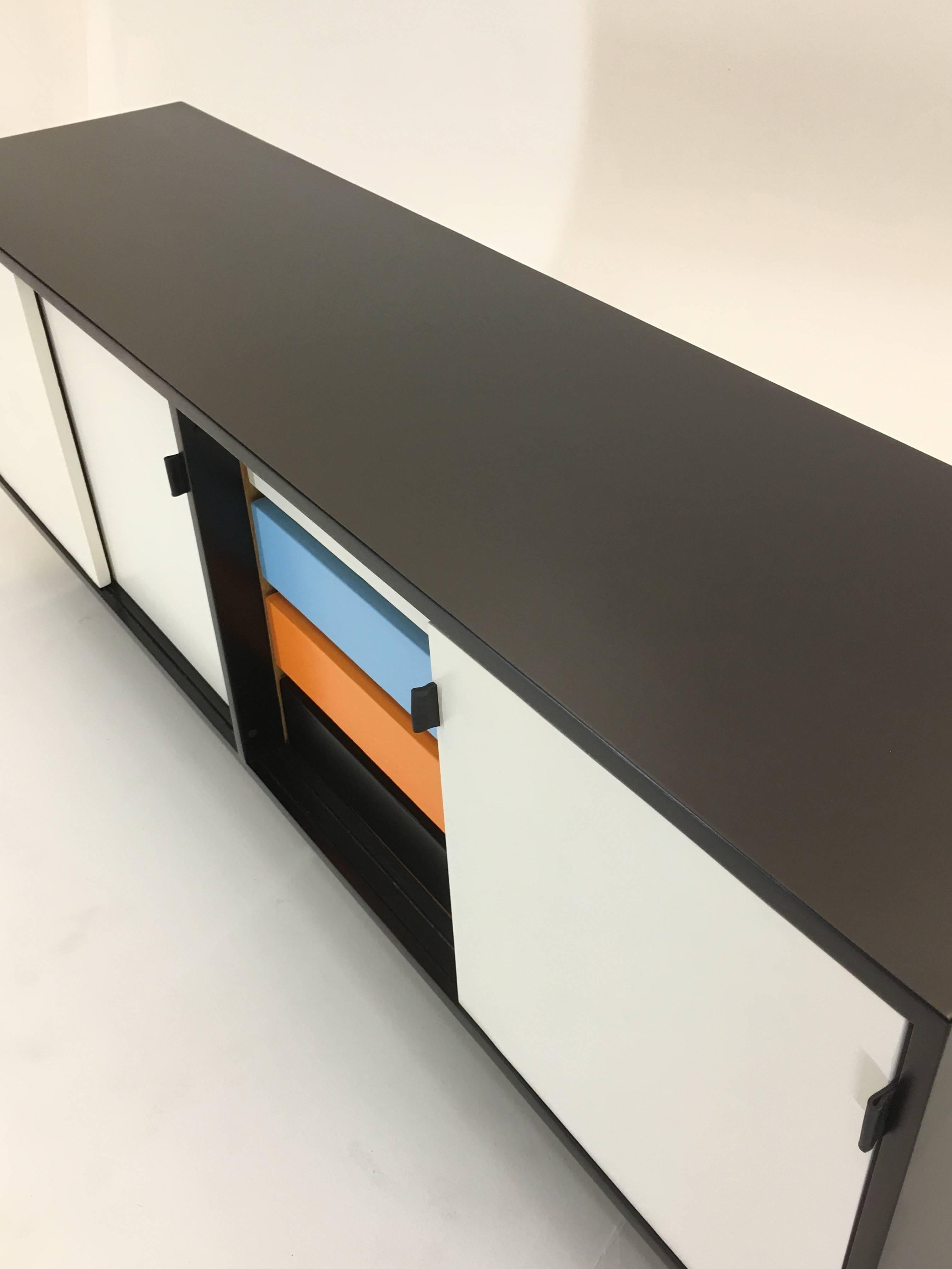 Florence Knoll Credenza with Dynamic Color Scheme in Lacquer 1