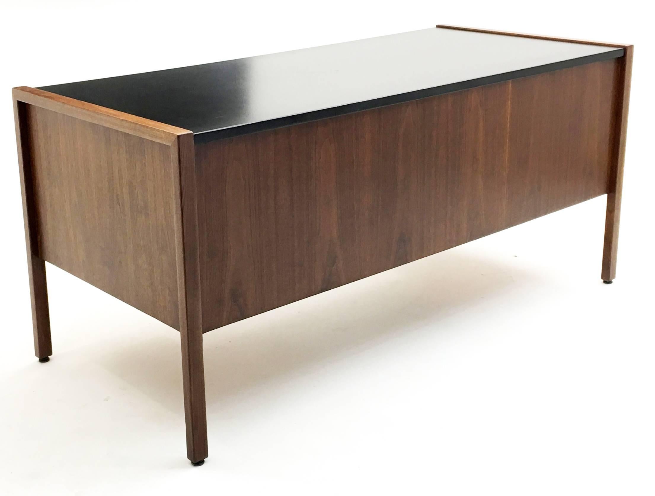 Mid-Century Modern Bold Executive Desk and Chair by Jens Risom