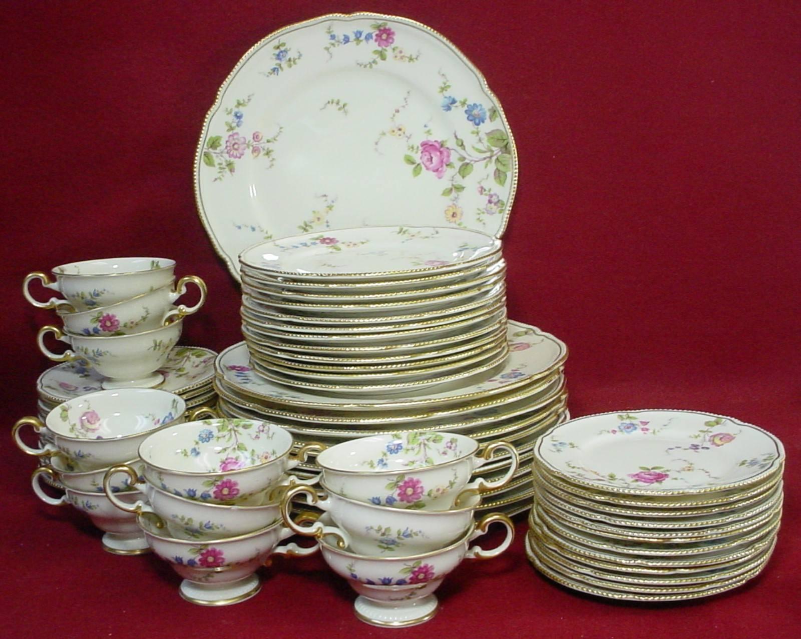 CASTLETON china SUNNYVALE pattern 60-pc SET SERVICE for TWELVE (12) 