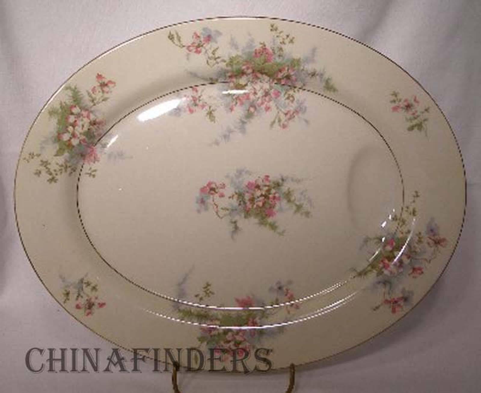 HAVILAND china NEW York APPLE BLOSSOM 90-piece SET SERVICE for Twelve (12)  In Excellent Condition In St. Petersburg, FL