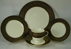 Used MIKASA china MOUNT HOLYOKE A1-114 pattern 91-piece SET SERVICE for 12 + serving