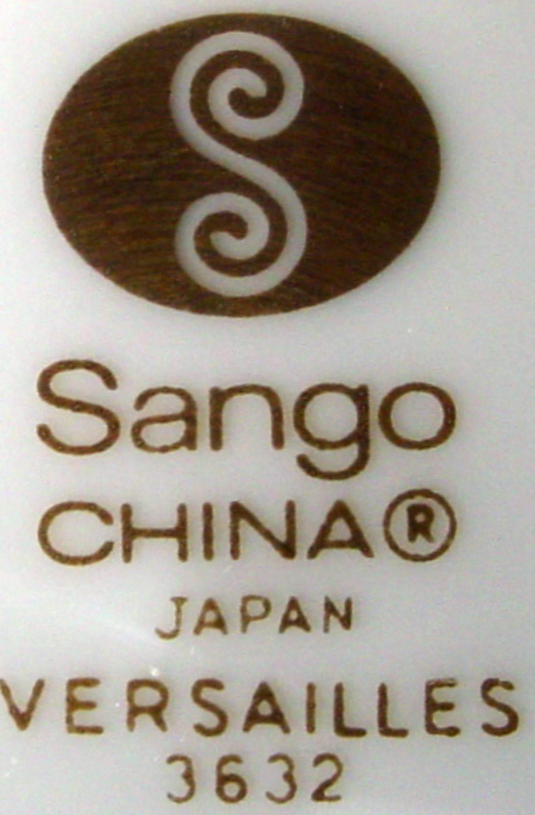 Japanese SANGO china VERSAILLES 3632 pattern 84-piece SET SERVICE for TWELVE For Sale