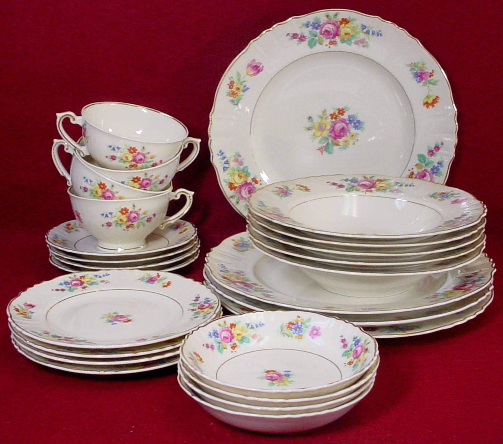 SYRACUSE china ROSEMOOR pattern 24-pc SET SERIVCE for FOUR (4)