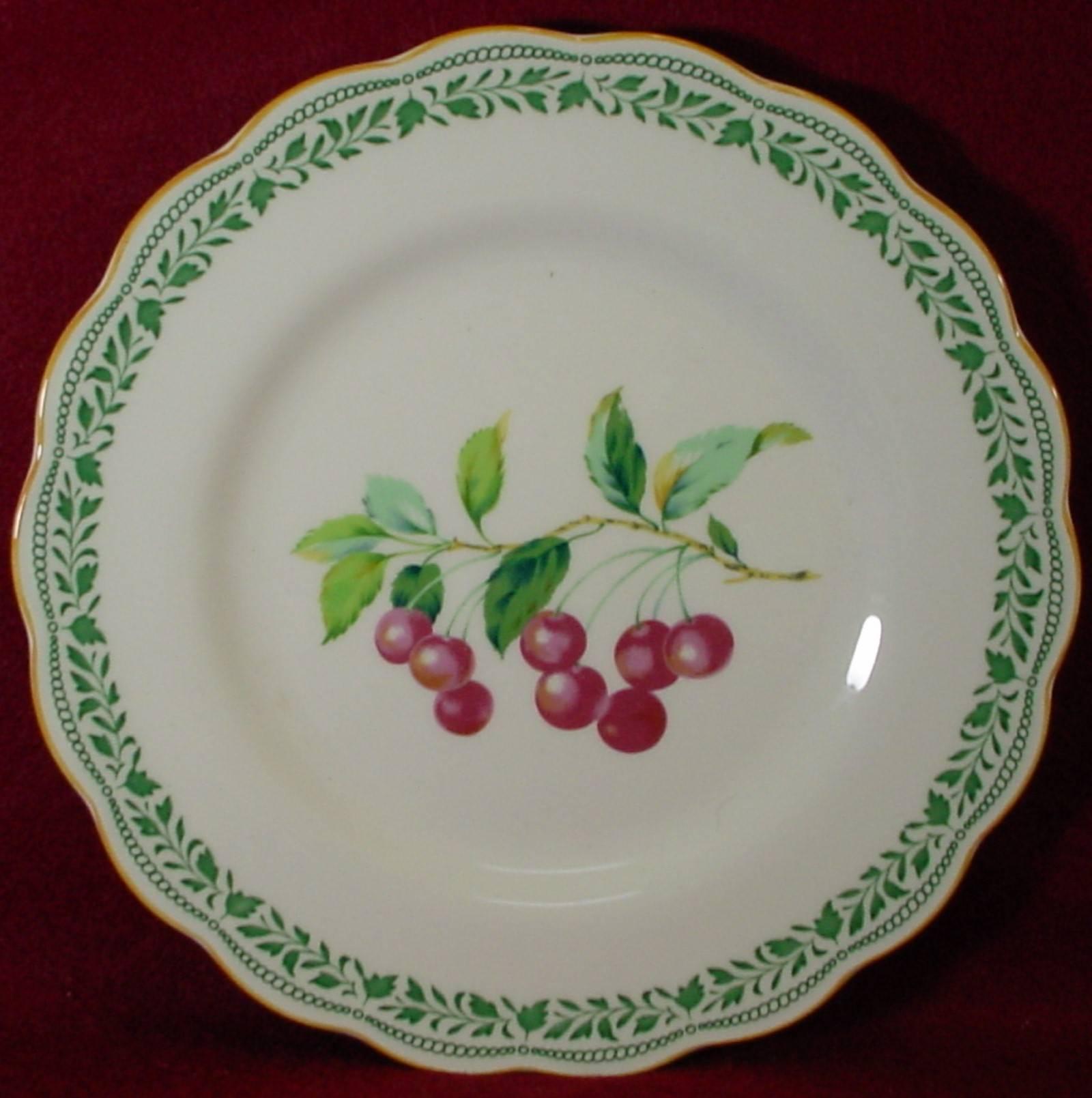 NIKKO china MEDLEY 9301 pattern 40-pc SET SERVICE  In Excellent Condition In St. Petersburg, FL
