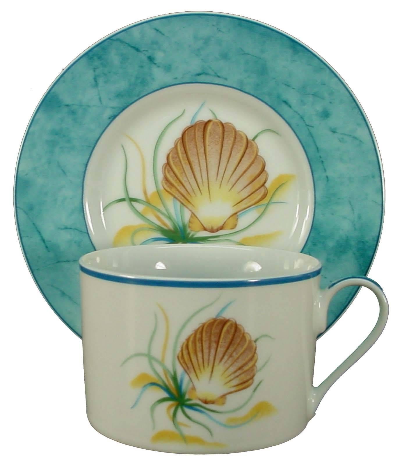 NATIONAL WILDLIFE FEDERATION china SEA SHELLS pattern 24-pc SET SERVICE

in great condition free from chips, cracks, break, stain, or discoloration and with only a minimum of use. 

• Includes 2 Cup, 4 Saucer/Bread Plate, 6 Dinner Plate, 6 Salad