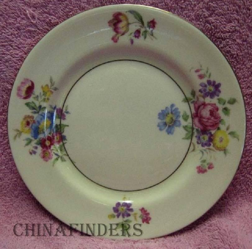 20th Century Haviland China, New York Pasadena Pattern 44-Piece Set Service for Eight For Sale