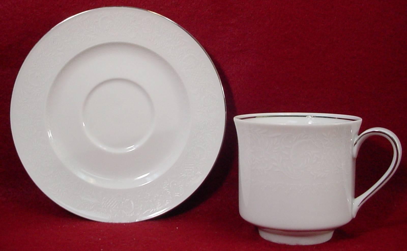 German Johann Haviland China Morning Mist Pattern 45-Piece Set Service for Nine For Sale