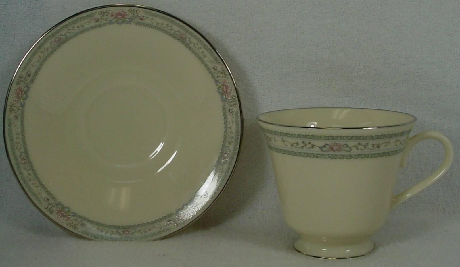 LENOX china CHARLESTON pattern 60-piece SET SERVICE for 12 

in great condition free from chips, cracks, breaks, stains, or discoloration and with only a minimum of use.

• Includes TWELVE each of Cups, Saucers, Dinner Plates, Salad Plates, and
