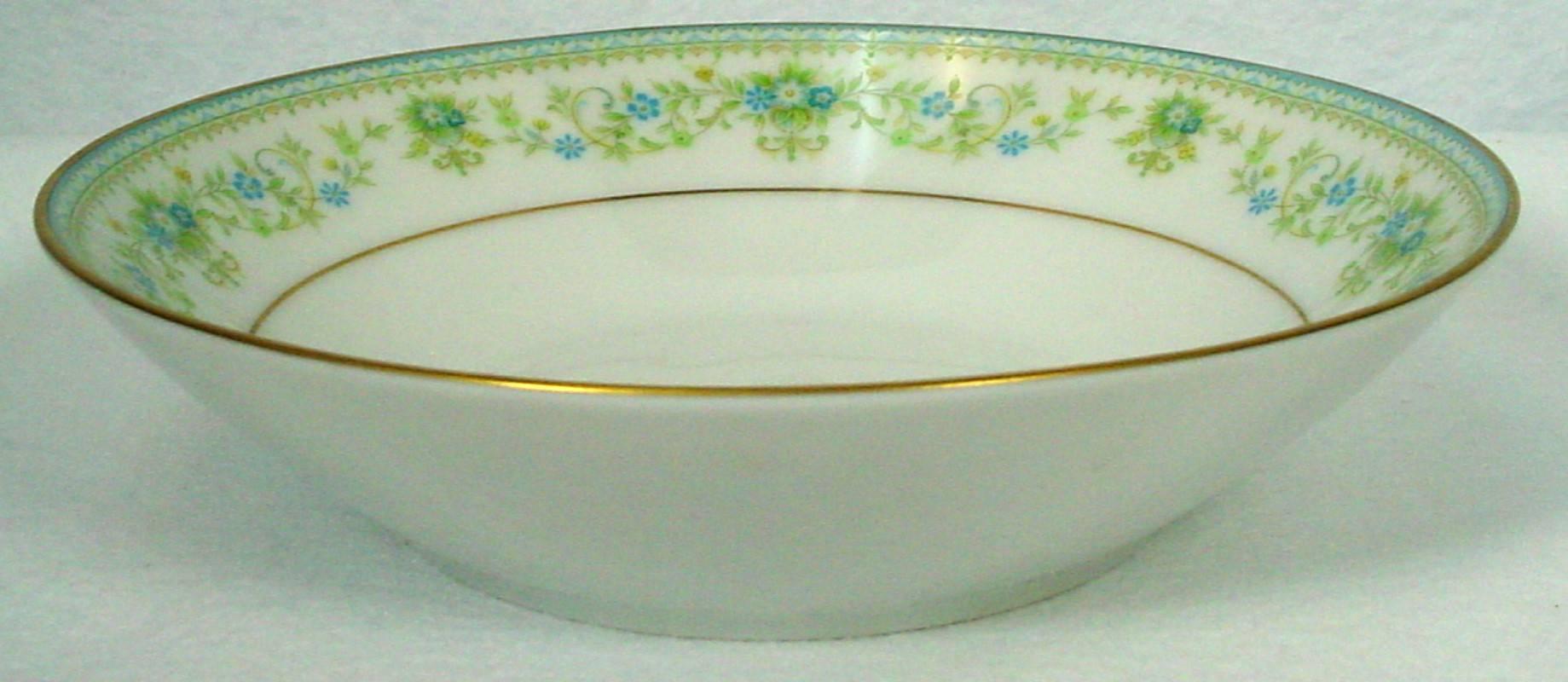Noritake china Spring Meadow 2484 pattern 60-pc set service for 12

in great condition with minimal use.

• Production Dates: 1973-1984.

• Includes 12 each cup, saucer, dinner plate, salad plate, bread plate, fruit/berry bowl, and soup/salad